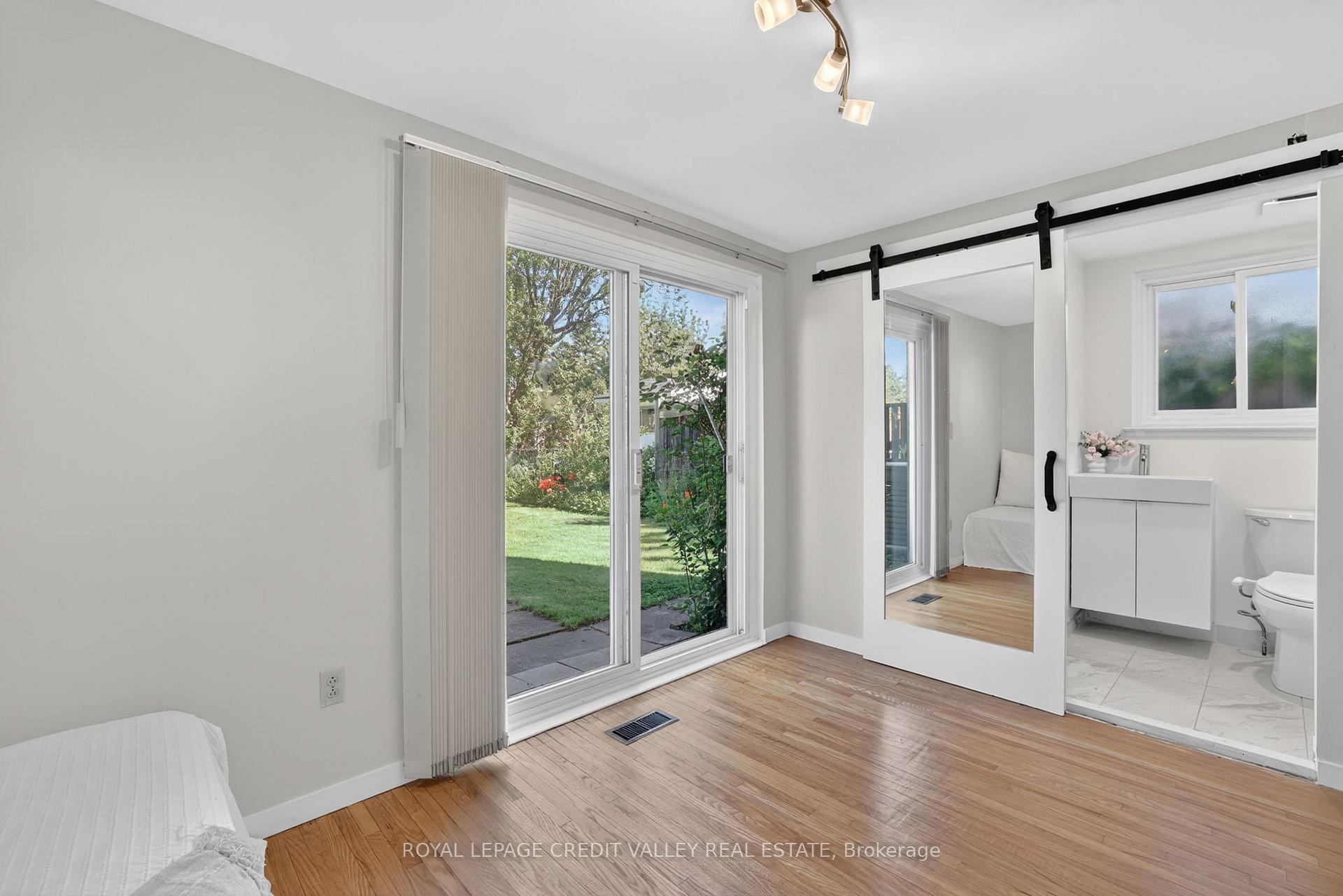 Photo 22 of 32 Farmington Drive, Brampton, Brampton East — HOMEH