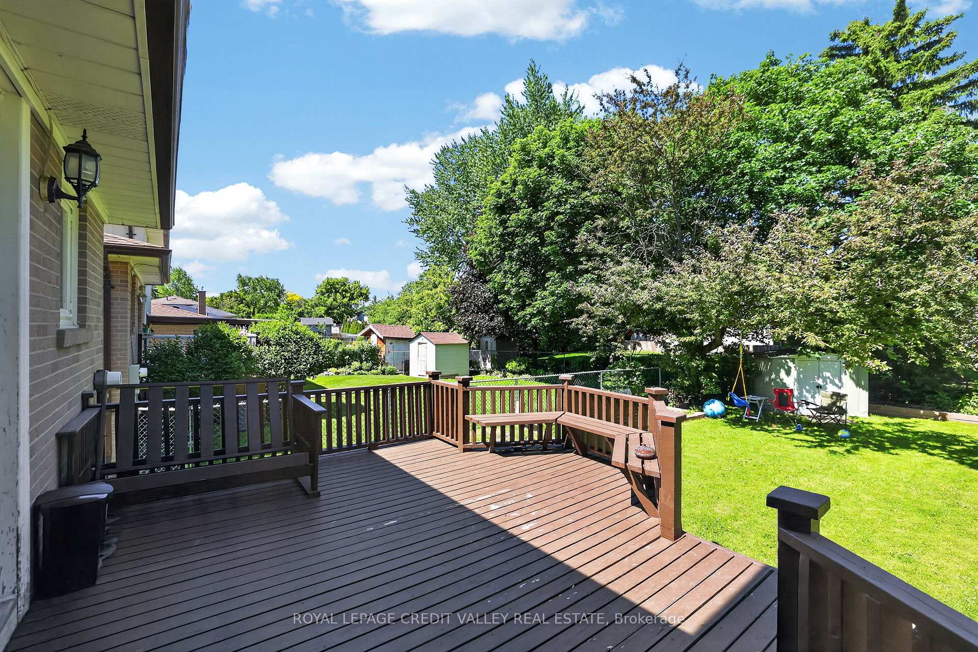 Photo 39 of 32 Farmington Drive, Brampton, Brampton East — HOMEH