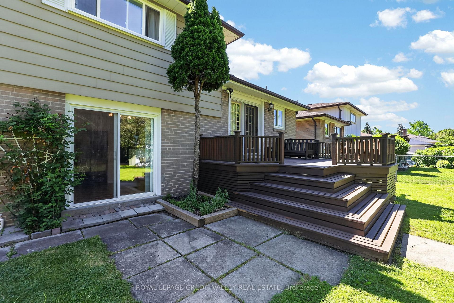Photo 40 of 32 Farmington Drive, Brampton, Brampton East — HOMEH