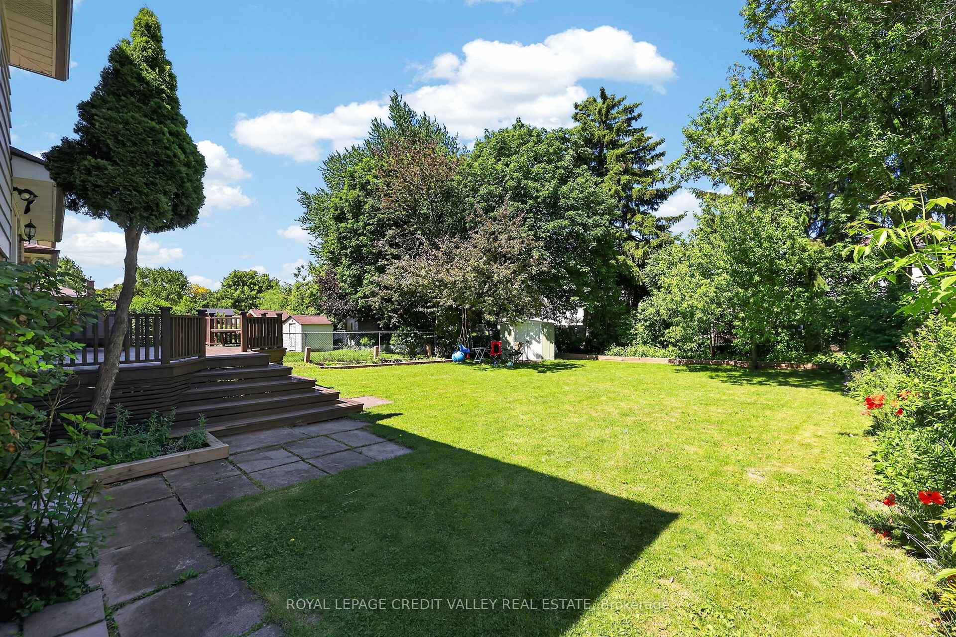 Photo 41 of 32 Farmington Drive, Brampton, Brampton East — HOMEH