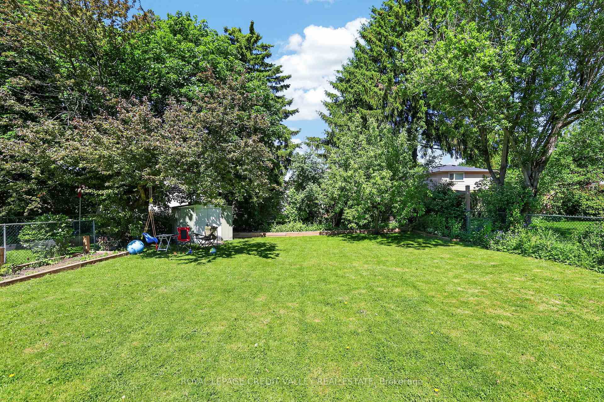 Photo 42 of 32 Farmington Drive, Brampton, Brampton East — HOMEH