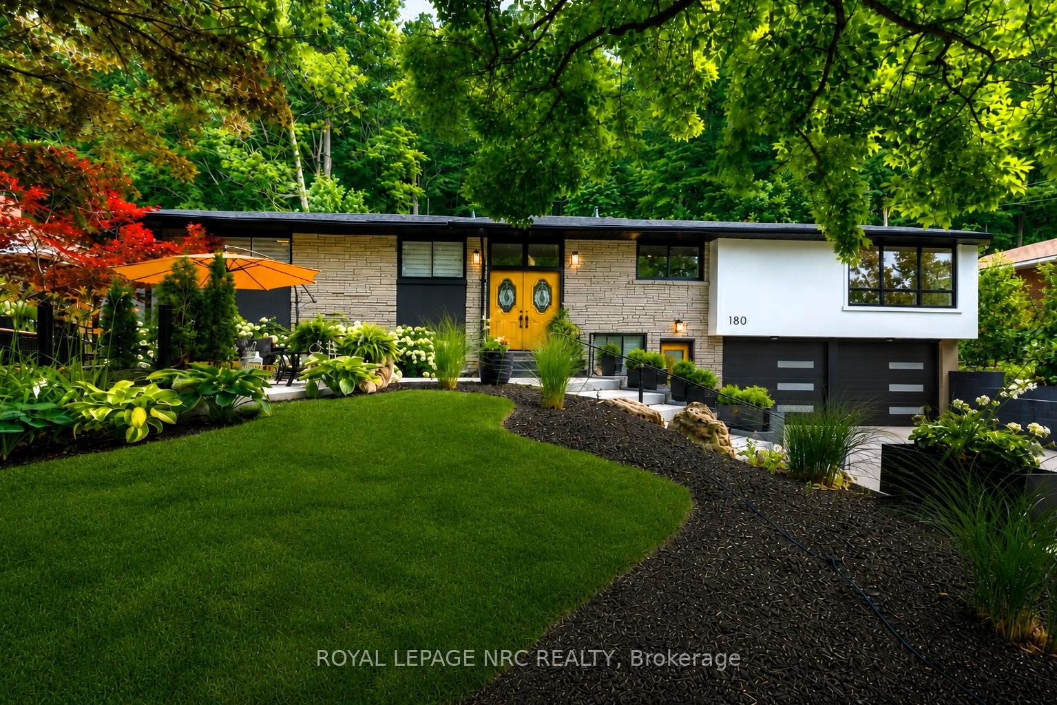 Photo 1 of 180 Woodside Drive, St. Catharines, Glendale/Glenridge — HOMEH