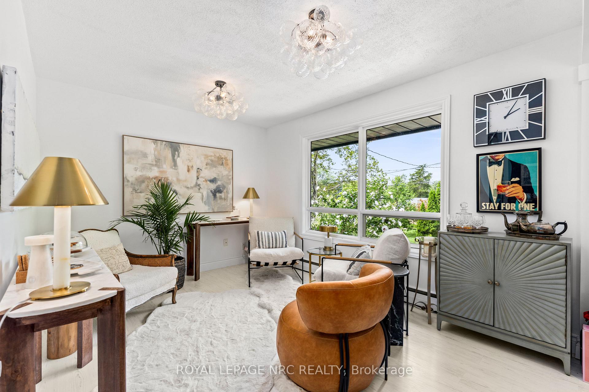 Photo 12 of 180 Woodside Drive, St. Catharines, Glendale/Glenridge — HOMEH