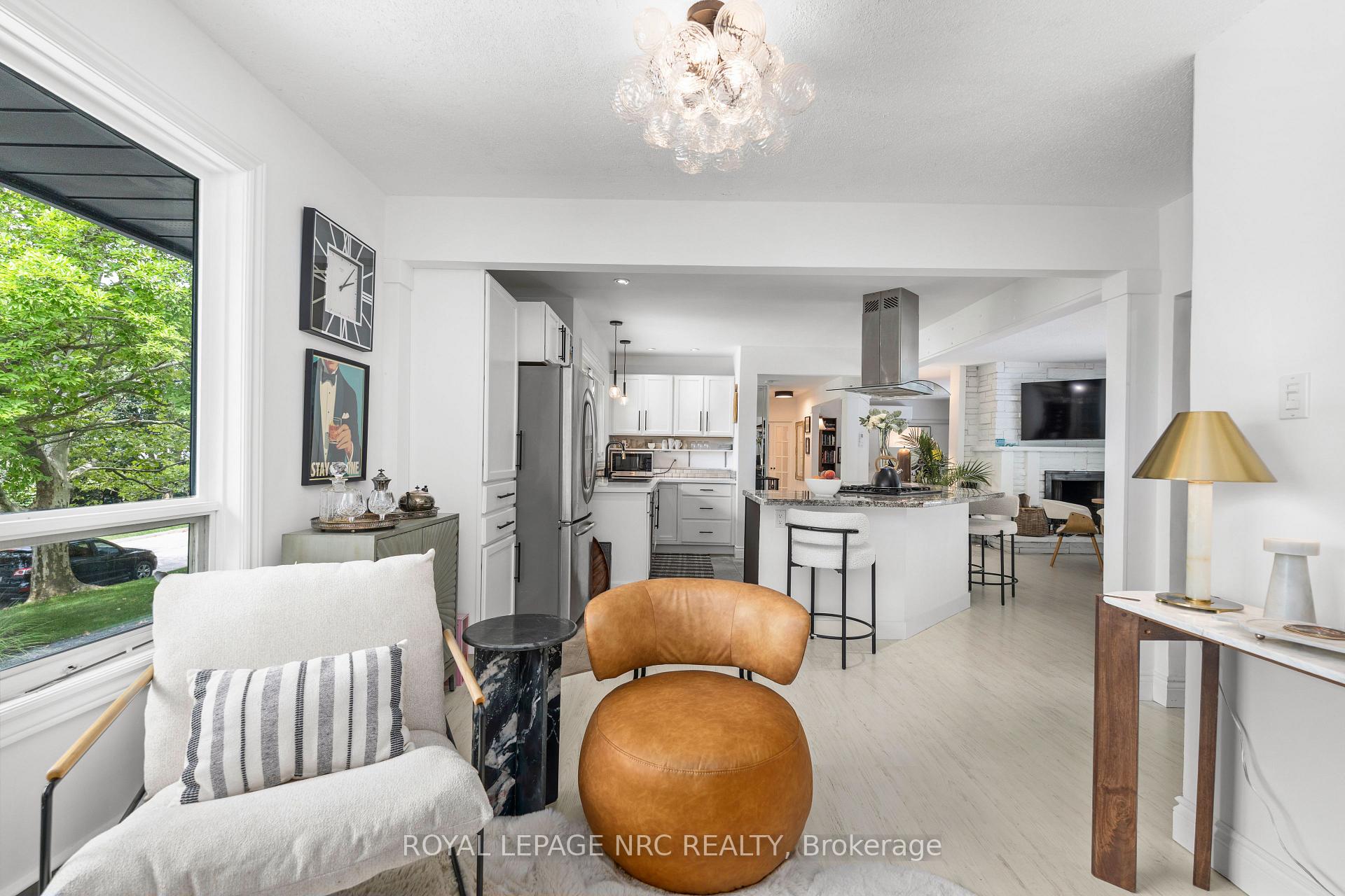 Photo 13 of 180 Woodside Drive, St. Catharines, Glendale/Glenridge — HOMEH