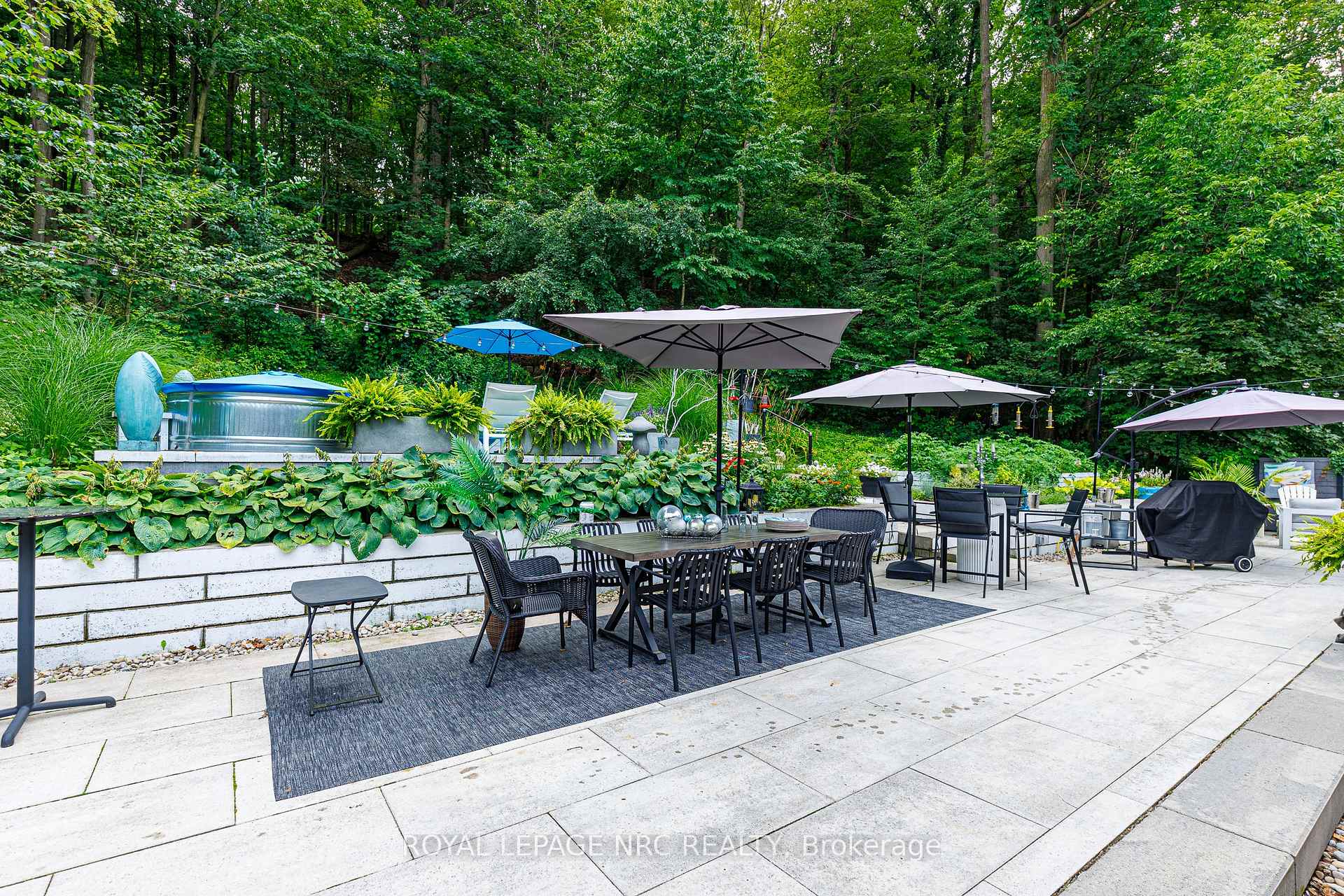 Photo 37 of 180 Woodside Drive, St. Catharines, Glendale/Glenridge — HOMEH
