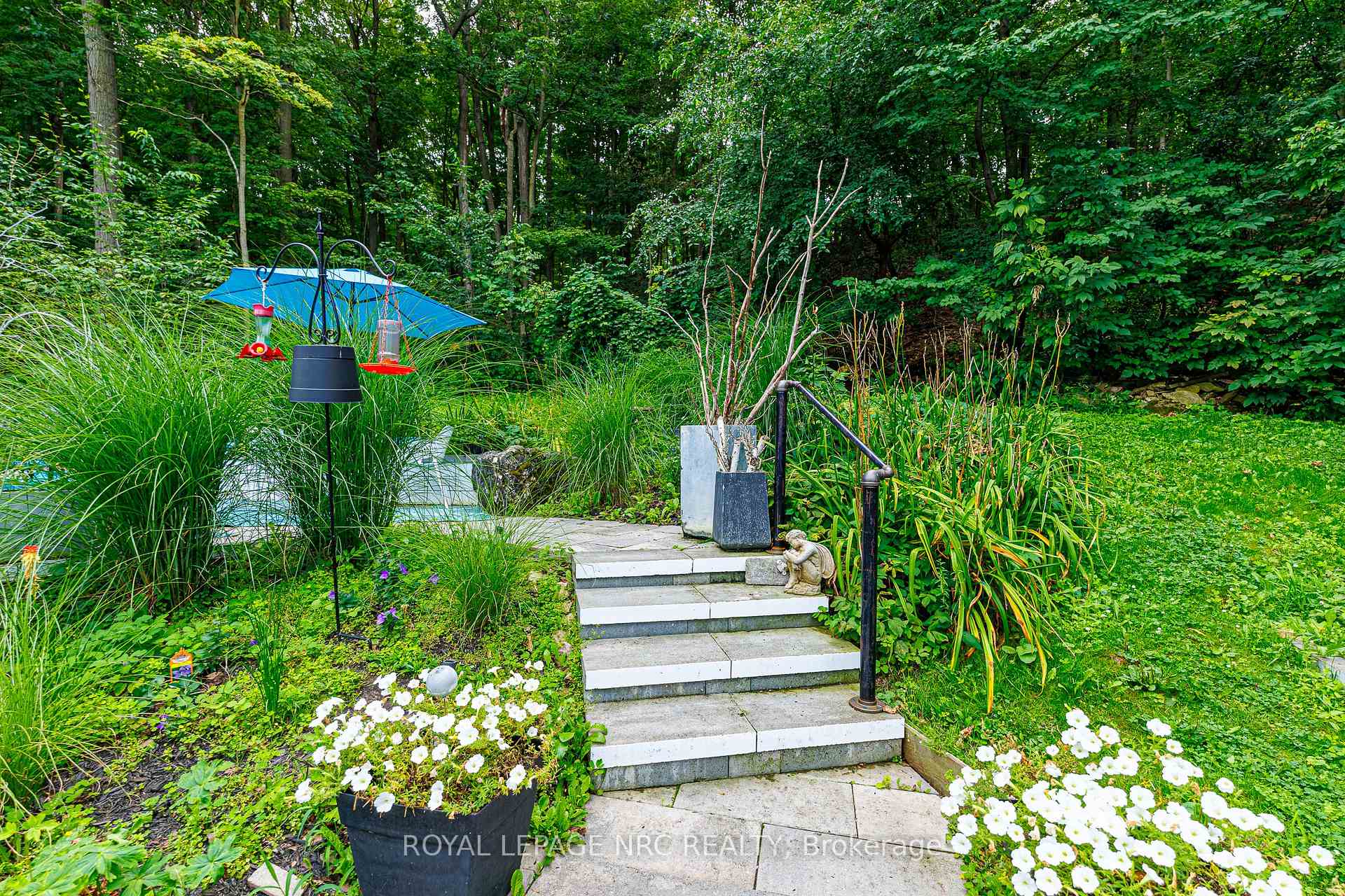 Photo 41 of 180 Woodside Drive, St. Catharines, Glendale/Glenridge — HOMEH
