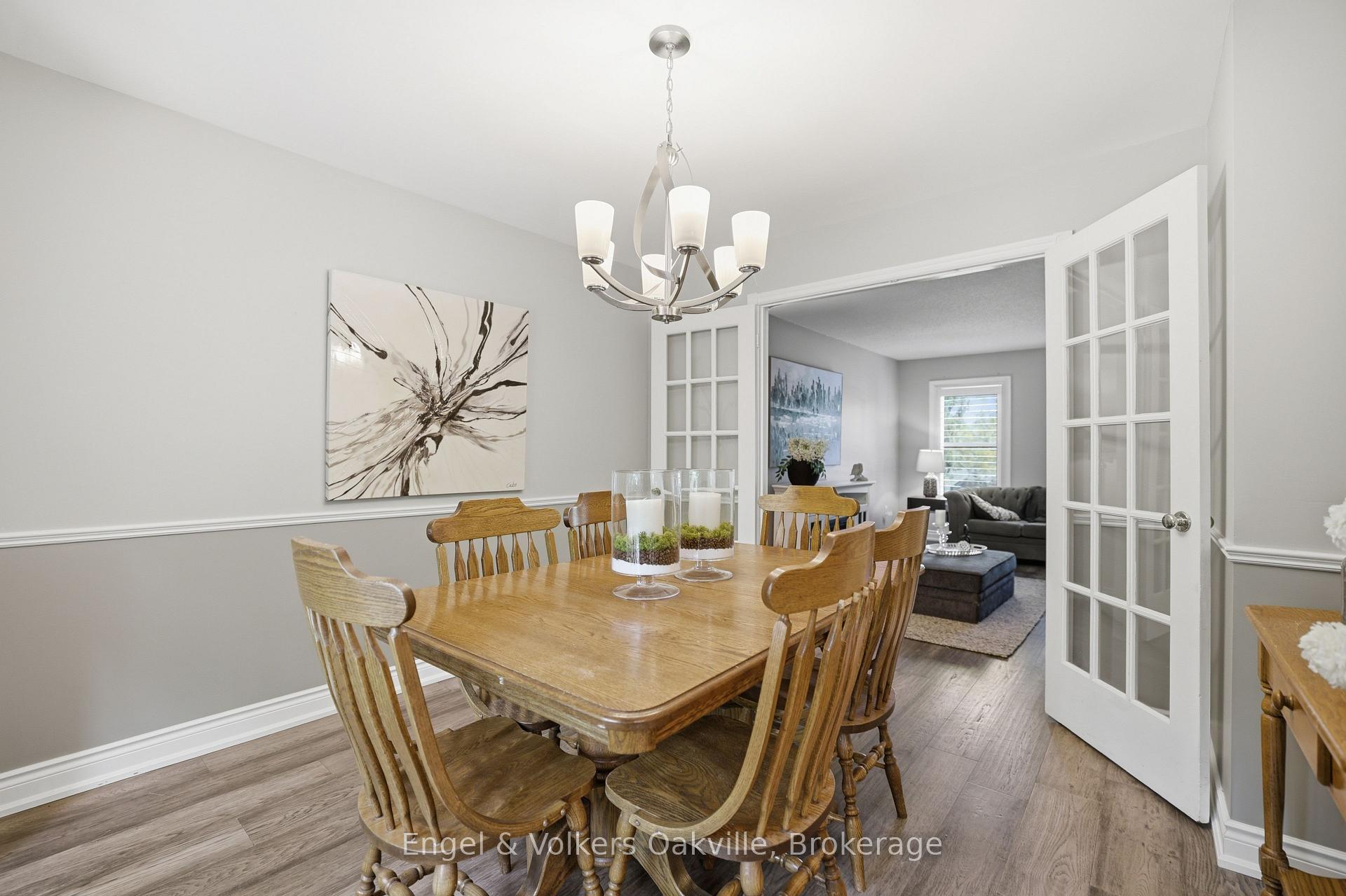 Photo 6 of 1245 Creekside Drive, Oakville, Wedgewood Creek — HOMEH