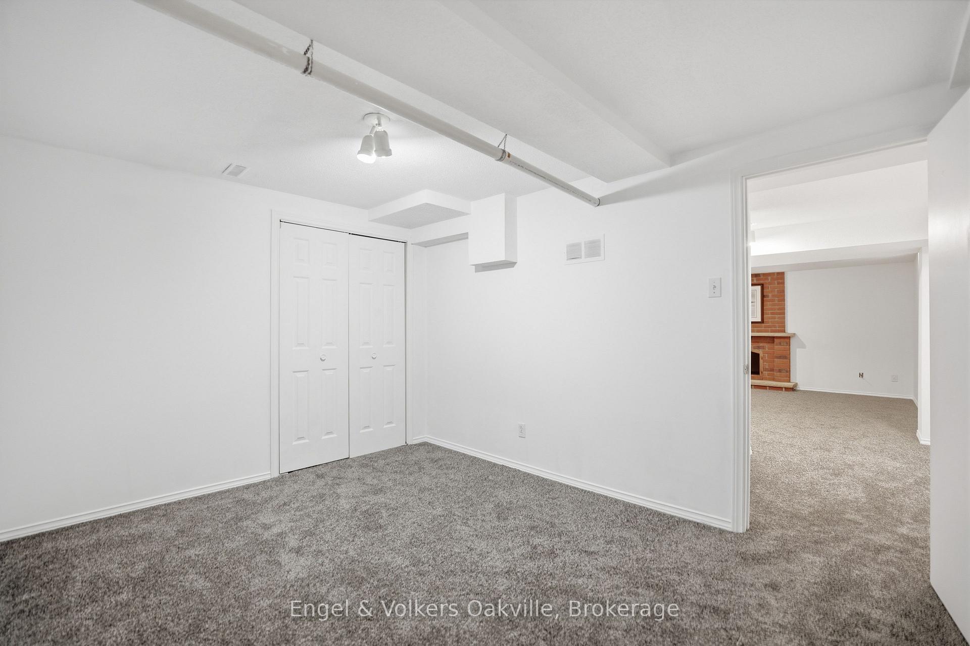 Photo 32 of 1245 Creekside Drive, Oakville, Wedgewood Creek — HOMEH