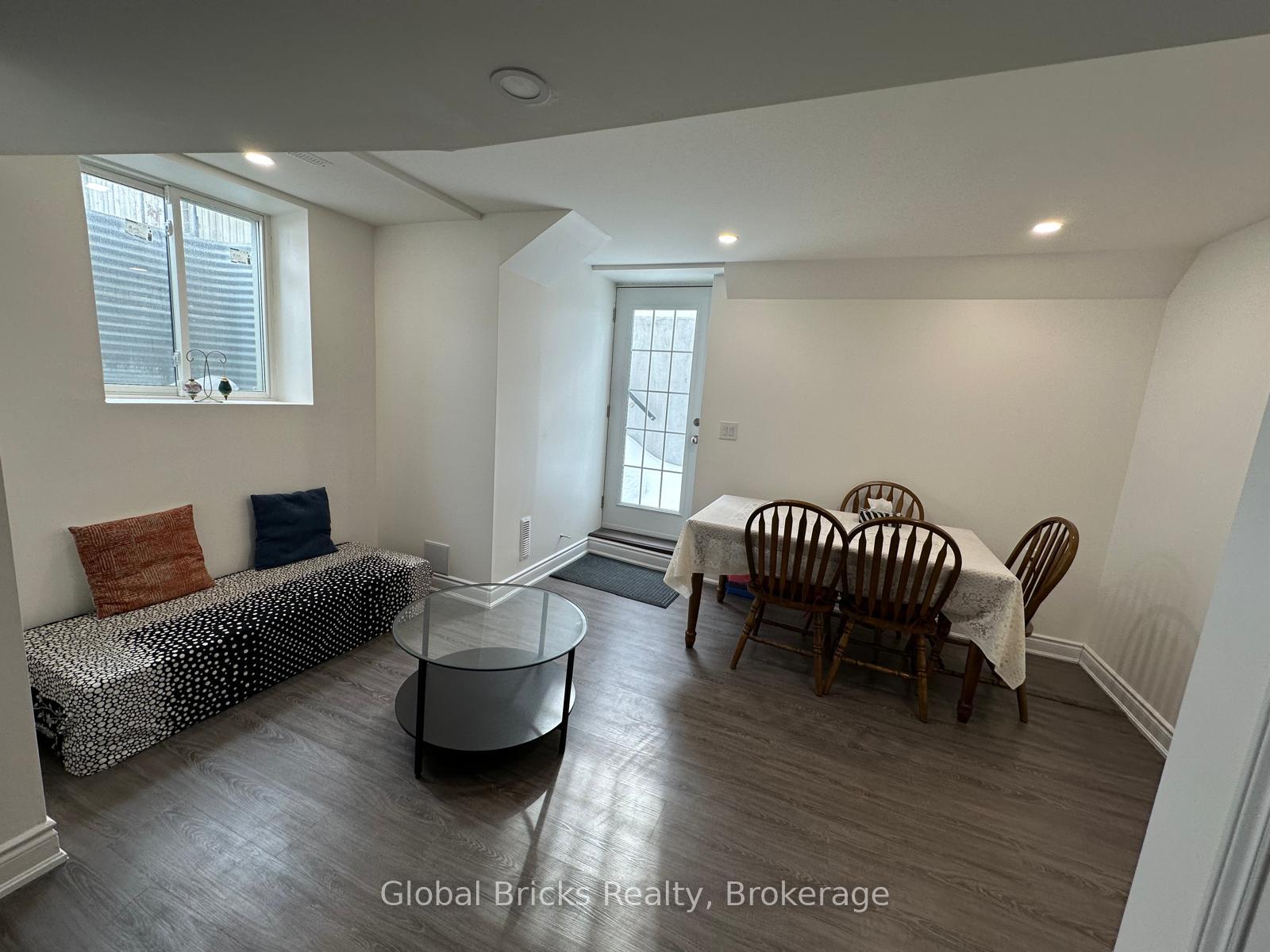 Photo 2 of Unit Basement, 63 Rockbrook Trail, Brampton, Northwest Brampton — HOMEH
