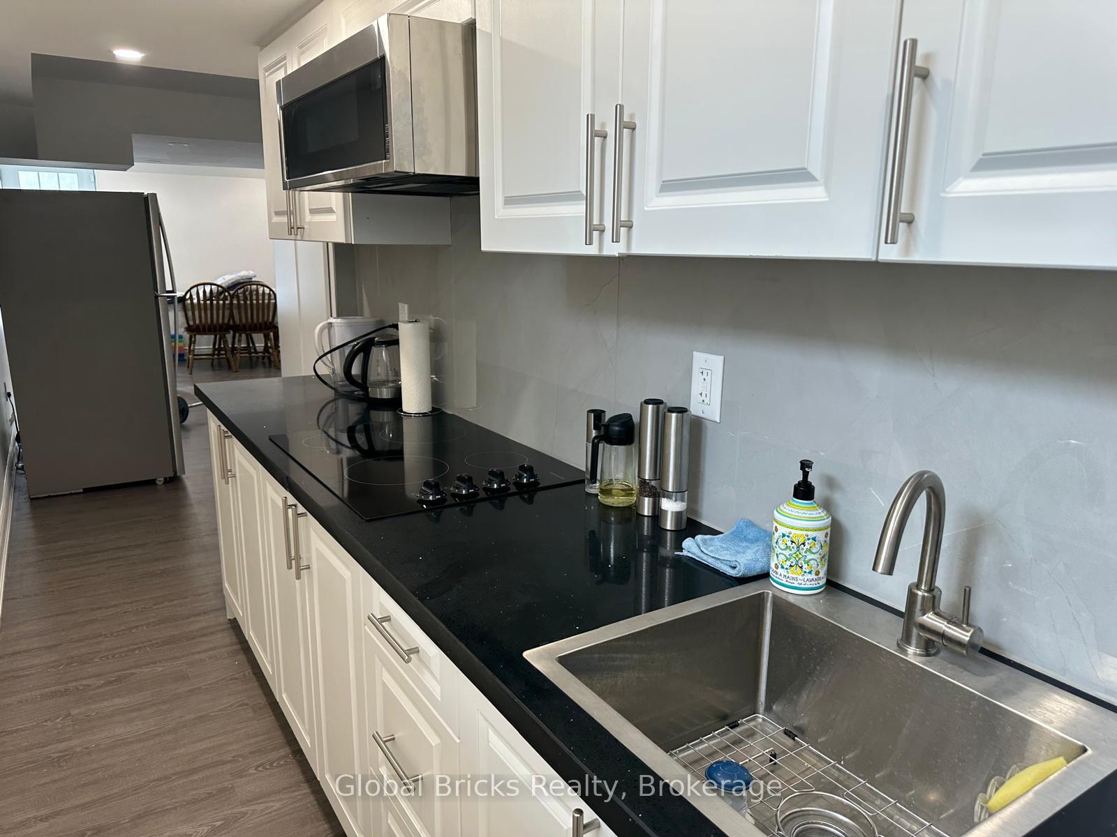 Photo 5 of Unit Basement, 63 Rockbrook Trail, Brampton, Northwest Brampton — HOMEH