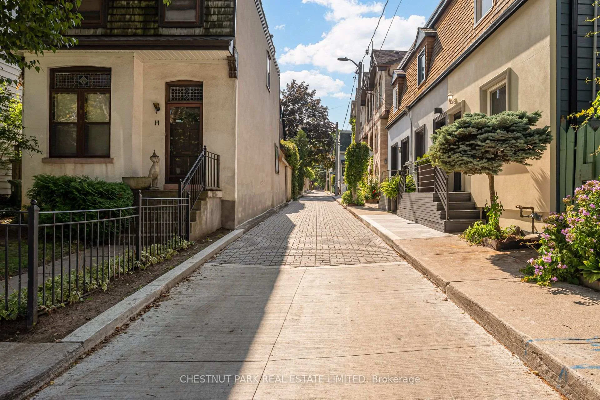 Photo 2 of 10 Sackville Place, Toronto, Cabbagetown-South St. James Town — HOMEH