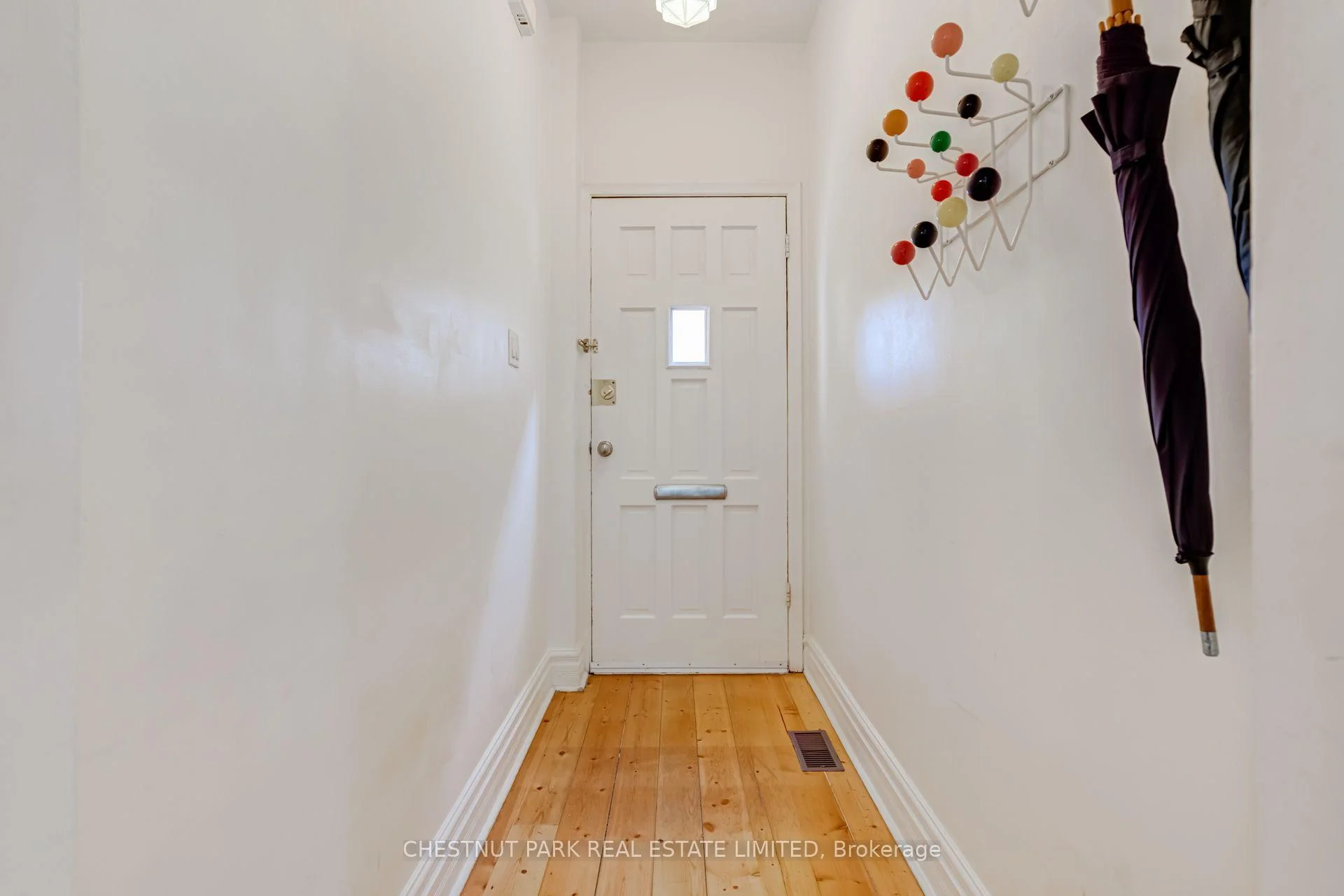 Photo 8 of 10 Sackville Place, Toronto, Cabbagetown-South St. James Town — HOMEH