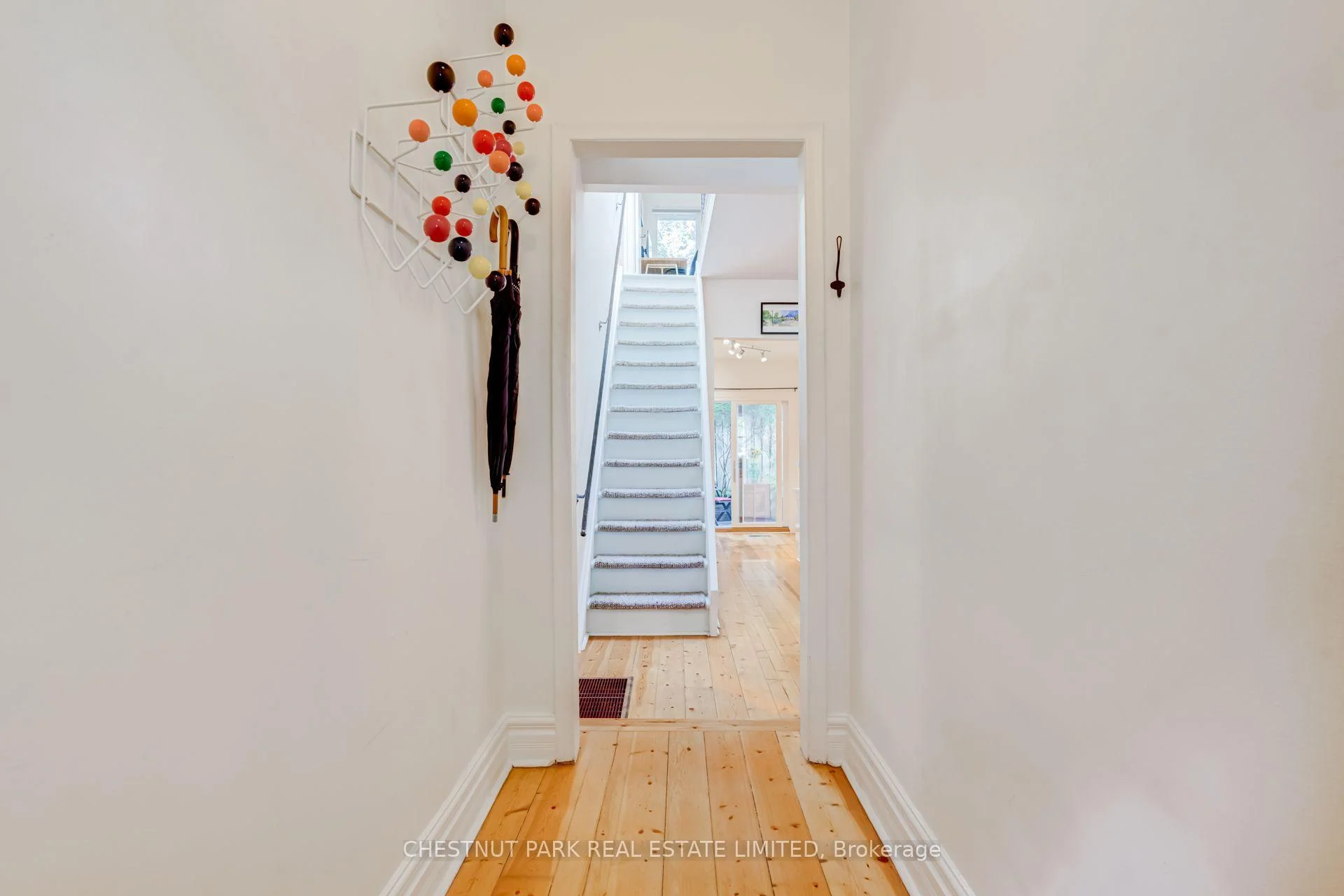 Photo 9 of 10 Sackville Place, Toronto, Cabbagetown-South St. James Town — HOMEH