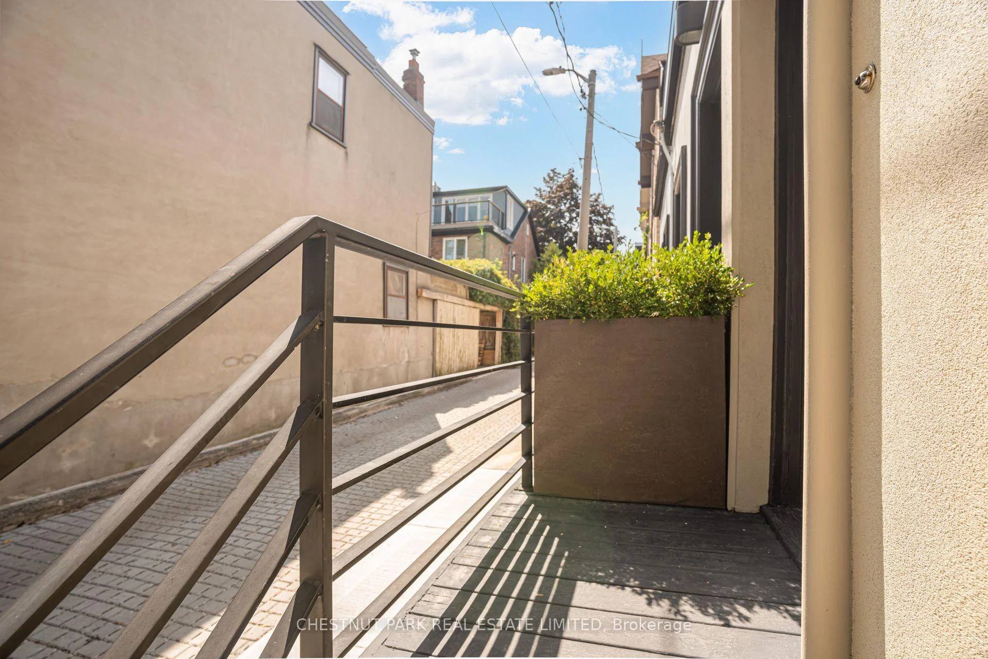 Photo 11 of 10 Sackville Place, Toronto, Cabbagetown-South St. James Town — HOMEH