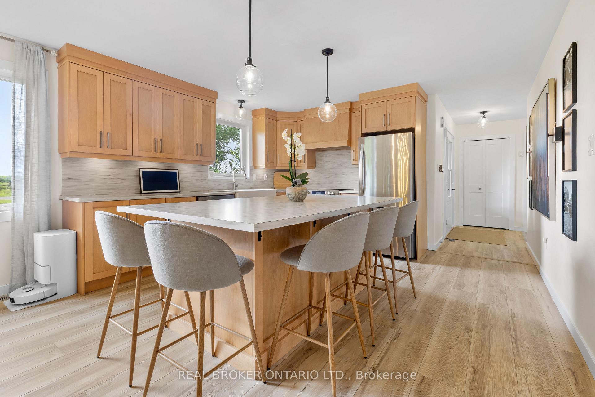 Photo 9 of 121 Snowdons Road, North Grenville, North Grenville Twp (Kemptville South) — HOMEH