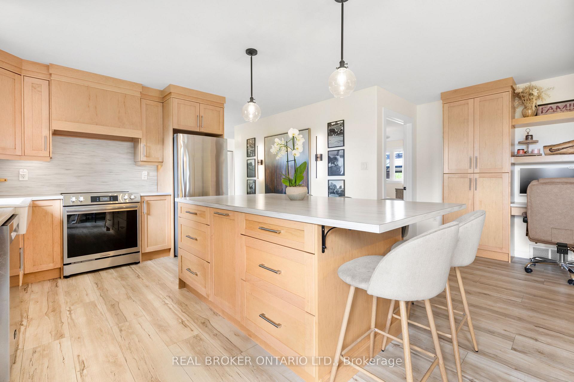 Photo 11 of 121 Snowdons Road, North Grenville, North Grenville Twp (Kemptville South) — HOMEH