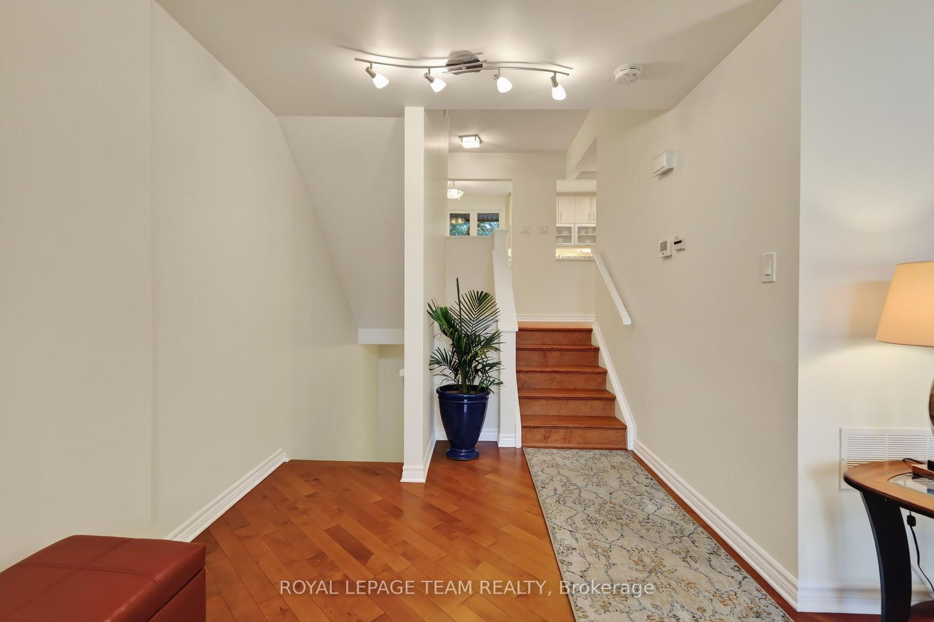 Photo 8 of Unit 30, 655 Richmond Road, Ottawa, Woodroffe — HOMEH