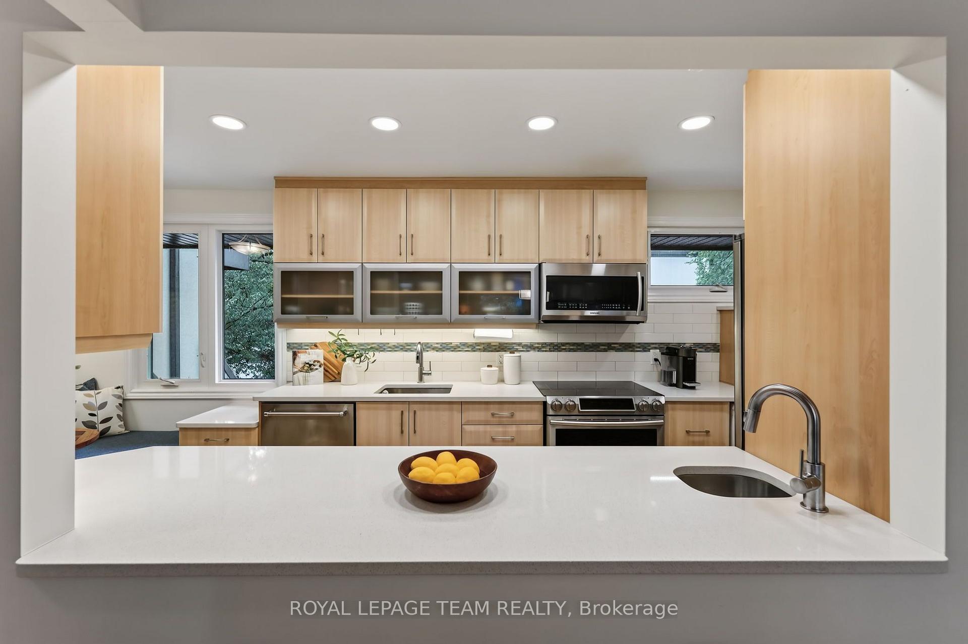 Photo 11 of Unit 30, 655 Richmond Road, Ottawa, Woodroffe — HOMEH