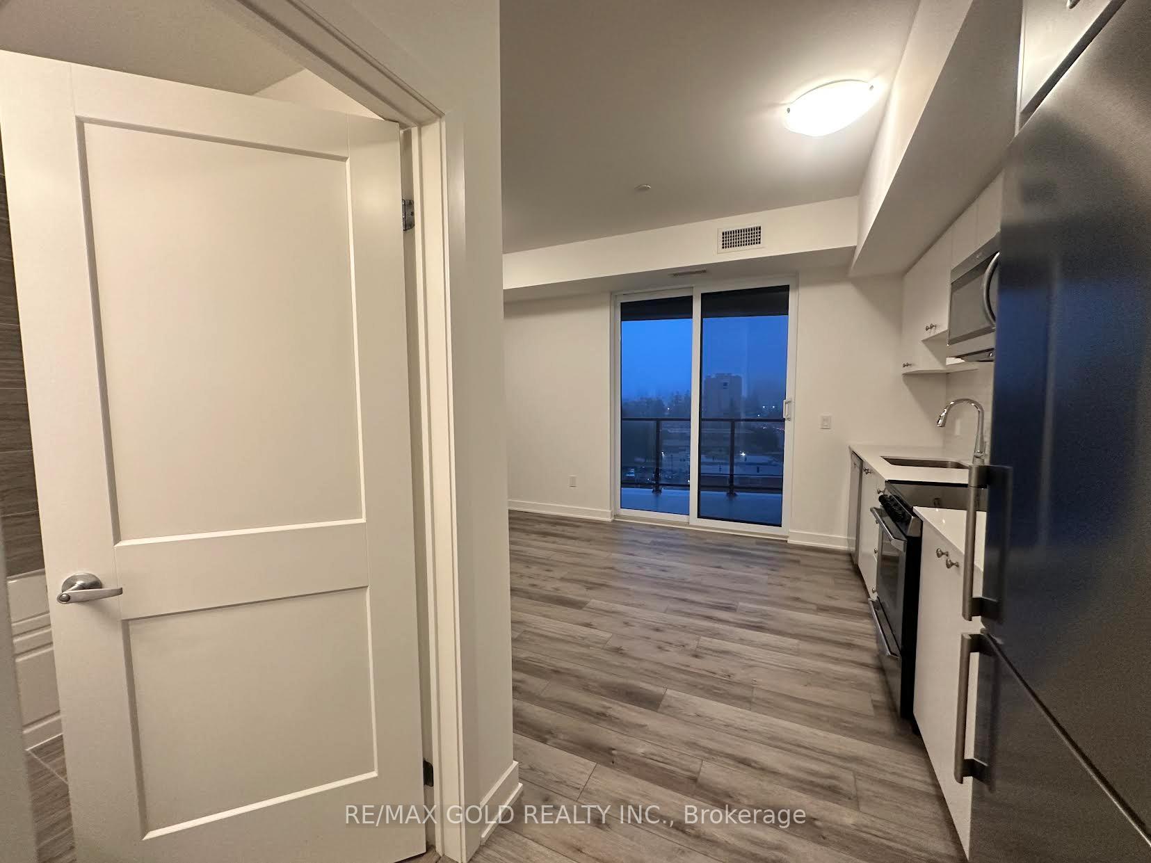 Photo 3 of Unit 501, 312 erb Street, Waterloo, Maple Hills — HOMEH