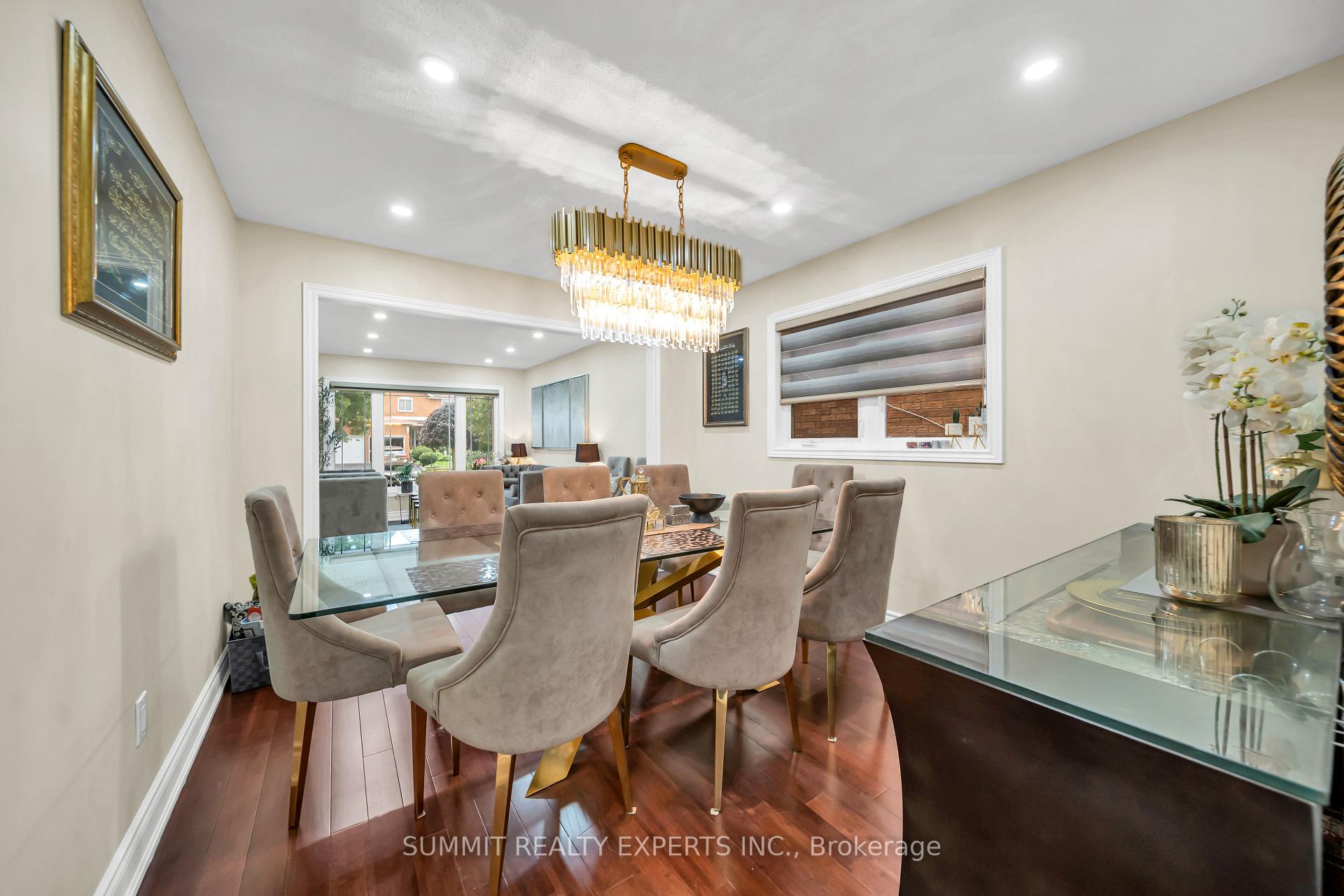 Photo 9 of 29 Coronation Circle, Brampton, Heart Lake West — HOMEH