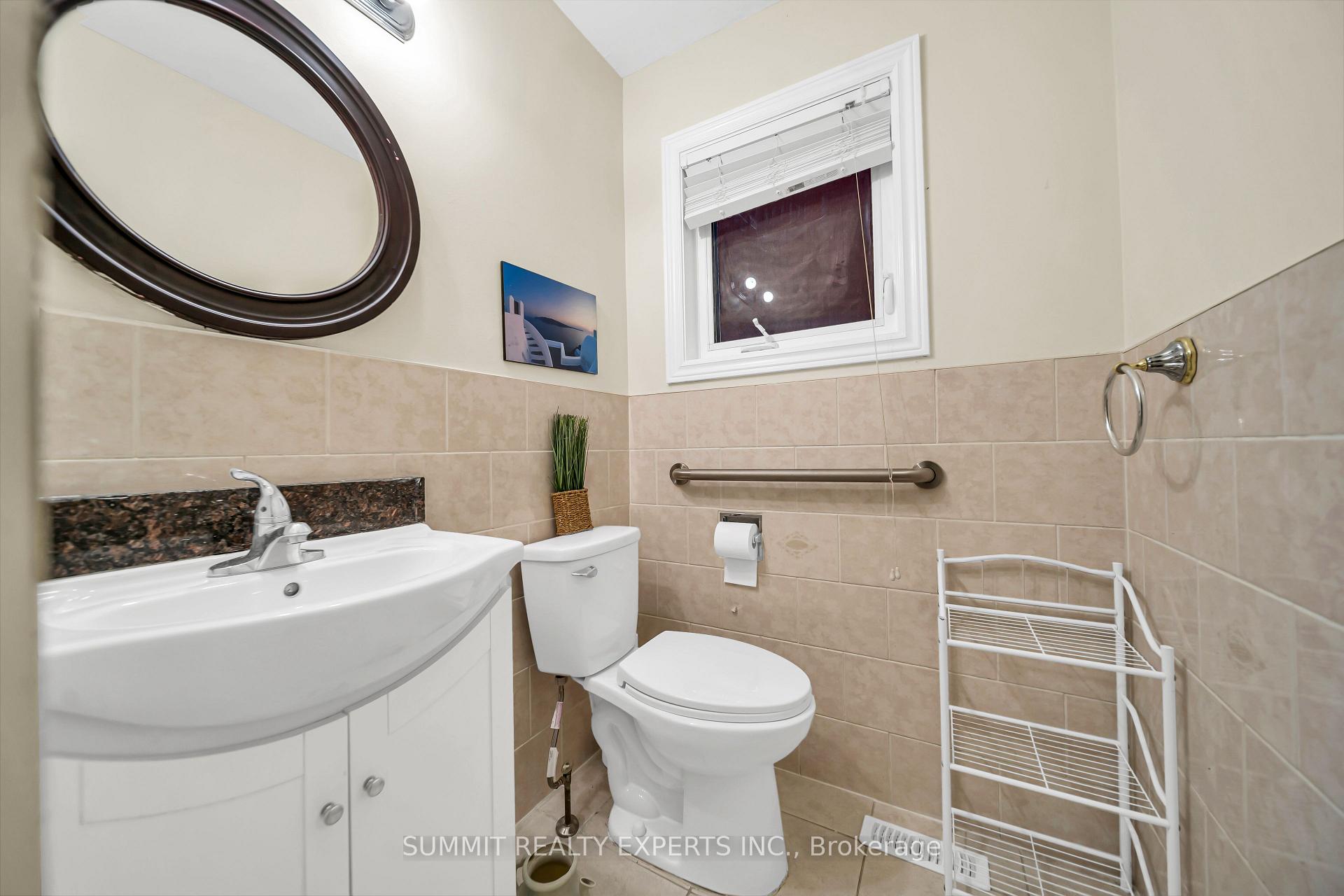 Photo 20 of 29 Coronation Circle, Brampton, Heart Lake West — HOMEH