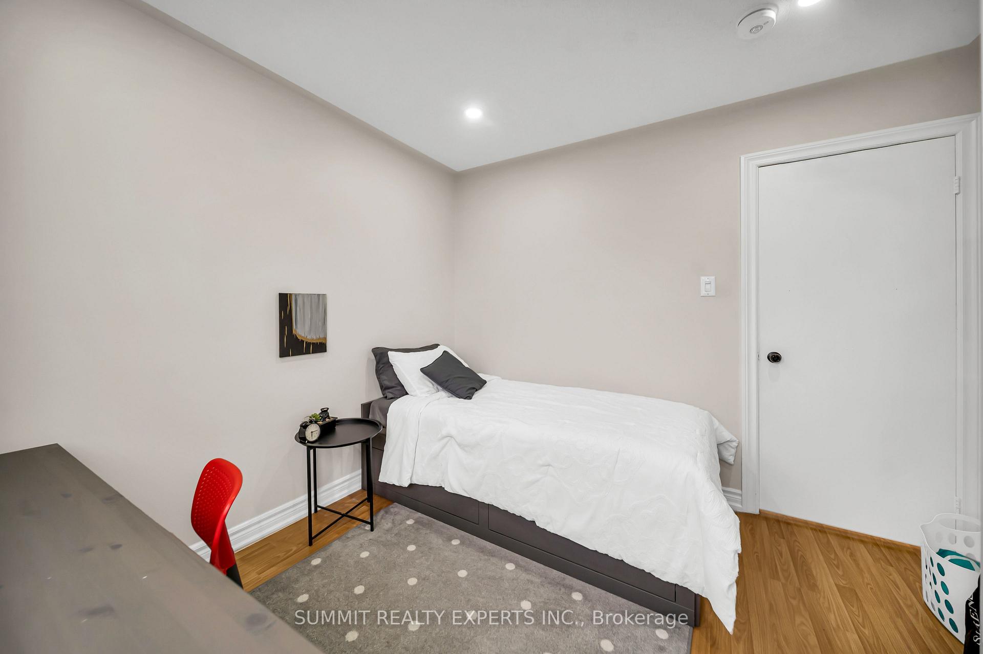 Photo 28 of 29 Coronation Circle, Brampton, Heart Lake West — HOMEH
