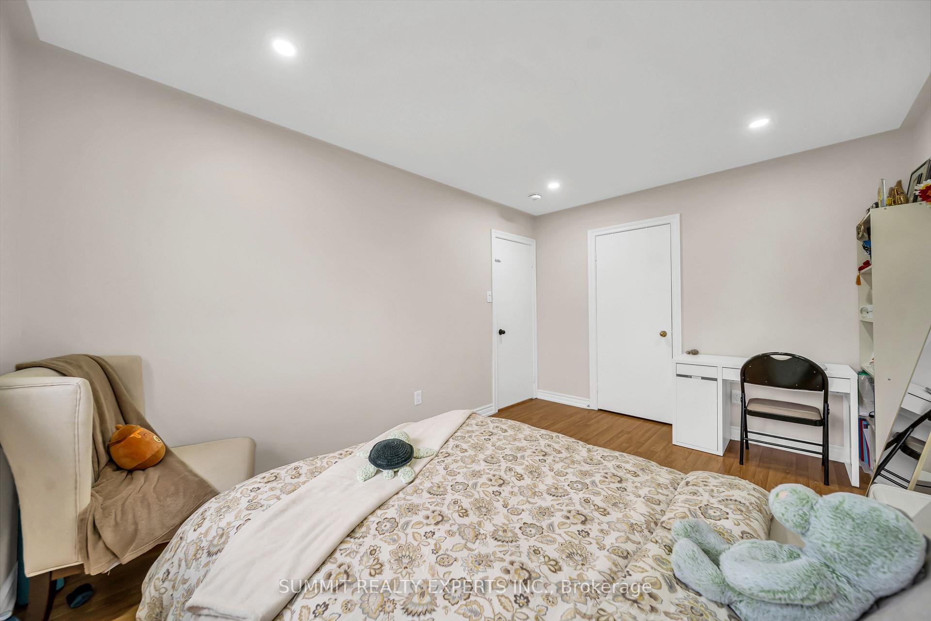 Photo 31 of 29 Coronation Circle, Brampton, Heart Lake West — HOMEH