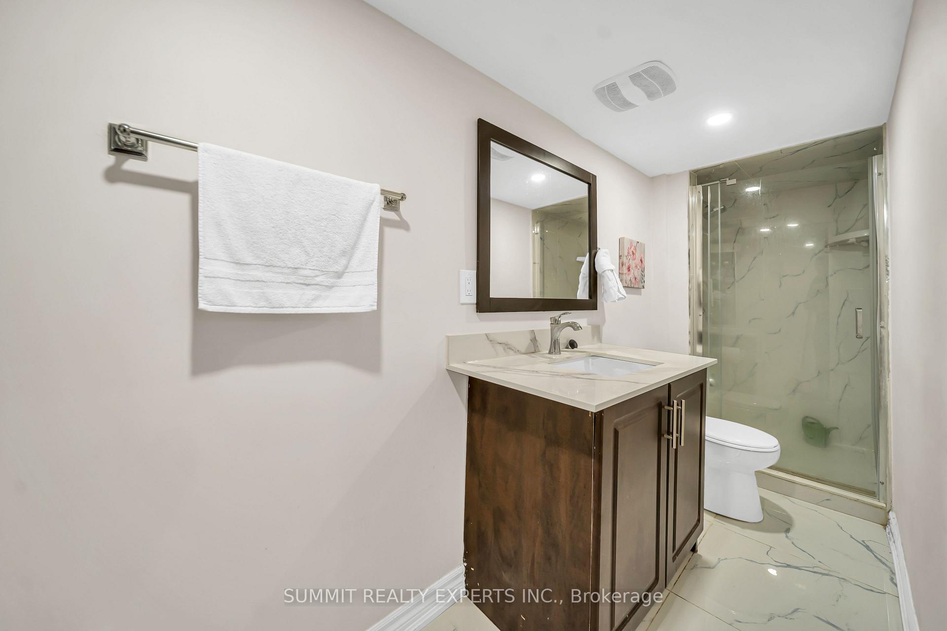 Photo 42 of 29 Coronation Circle, Brampton, Heart Lake West — HOMEH