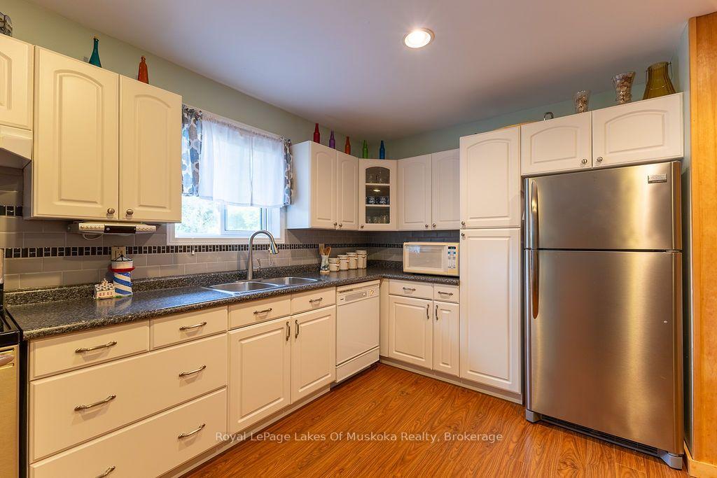 Photo 4 of 215 Sandwood Drive, Ryerson — HOMEH