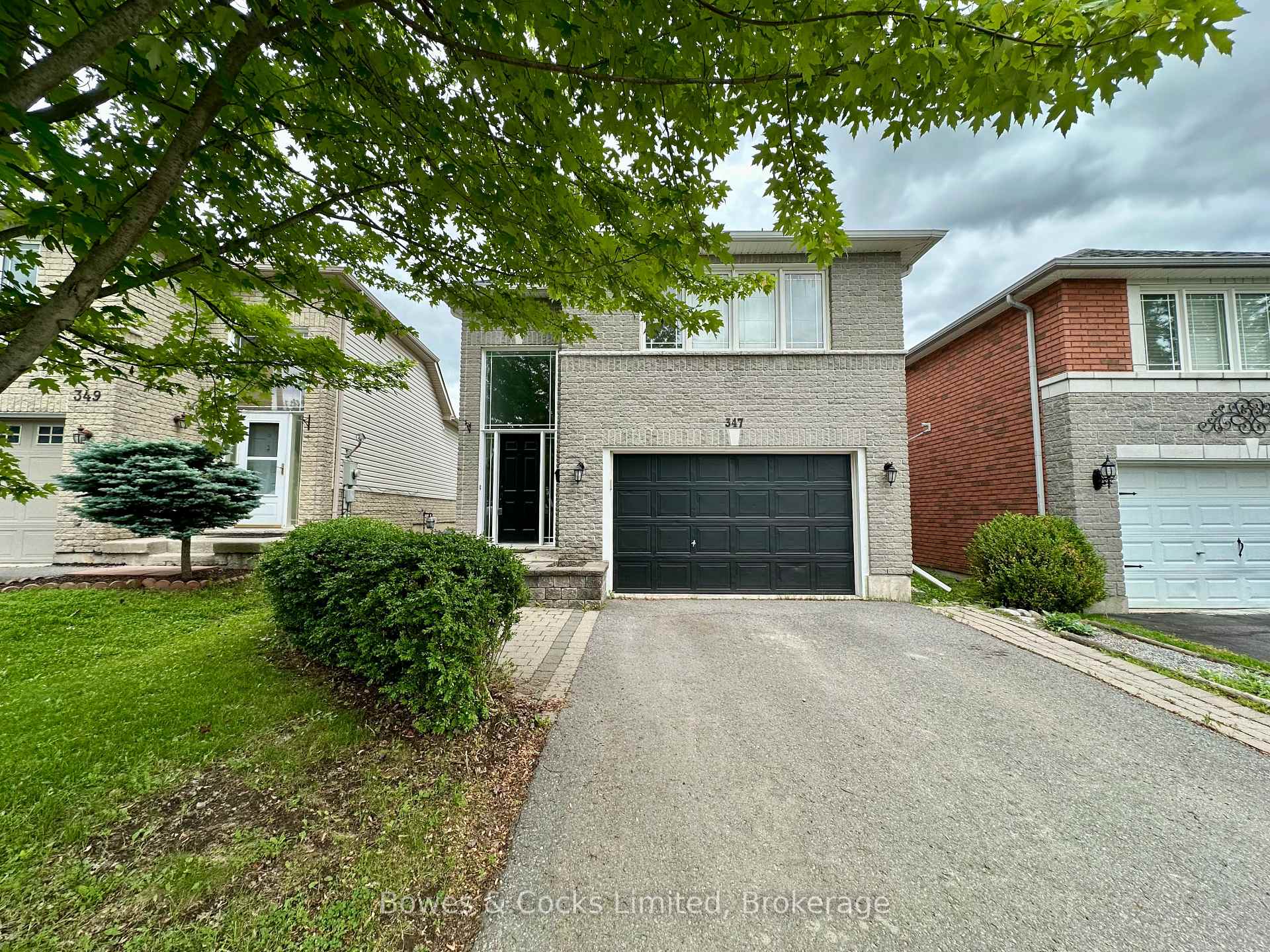 Photo of 347 Middlefield Road