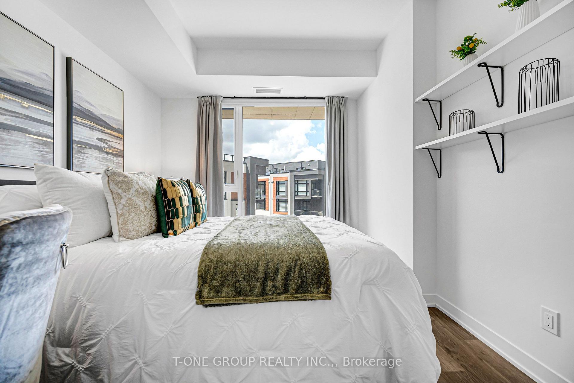 Photo 19 of Unit 313, 6 David Eyer Road, Richmond Hill, Rural Richmond Hill — HOMEH