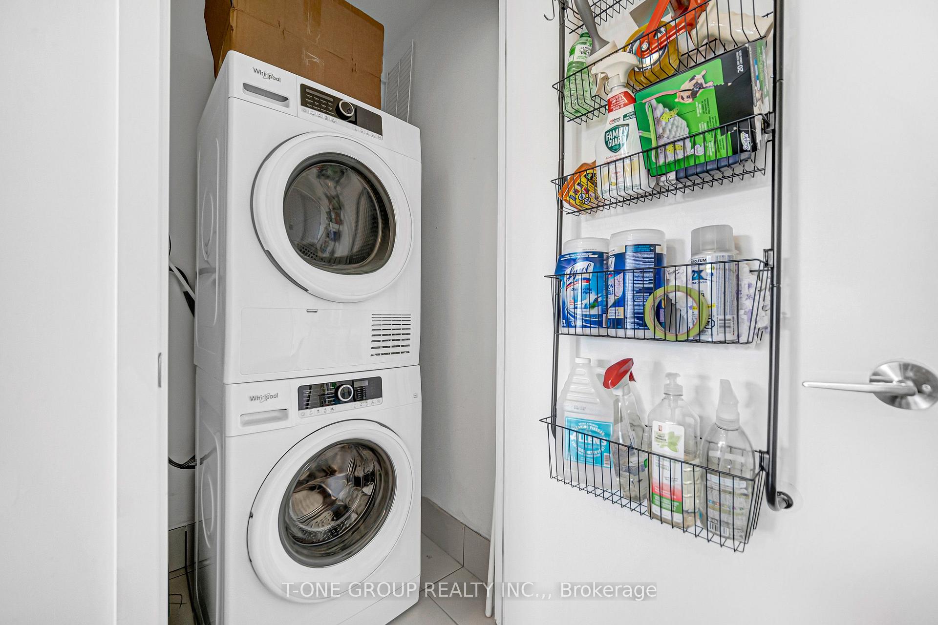 Photo 30 of Unit 313, 6 David Eyer Road, Richmond Hill, Rural Richmond Hill — HOMEH