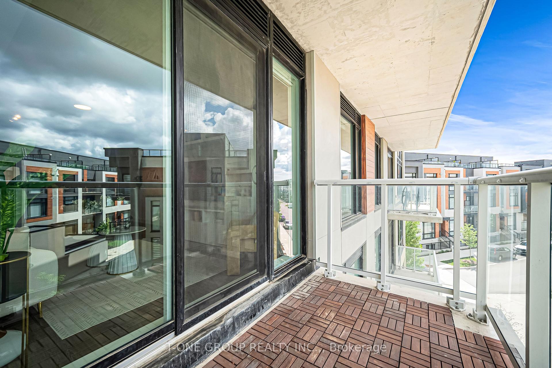 Photo 33 of Unit 313, 6 David Eyer Road, Richmond Hill, Rural Richmond Hill — HOMEH