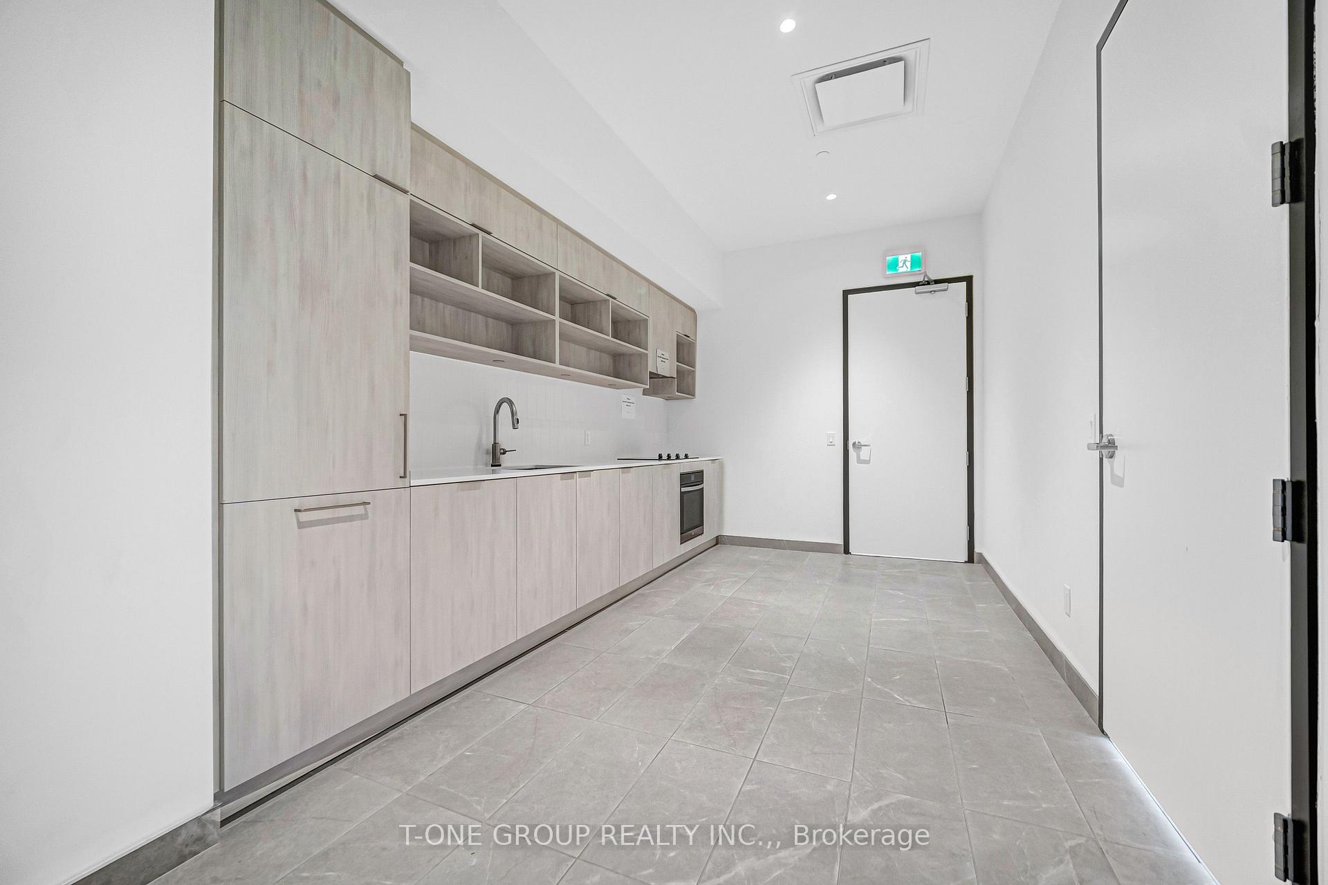 Photo 39 of Unit 313, 6 David Eyer Road, Richmond Hill, Rural Richmond Hill — HOMEH