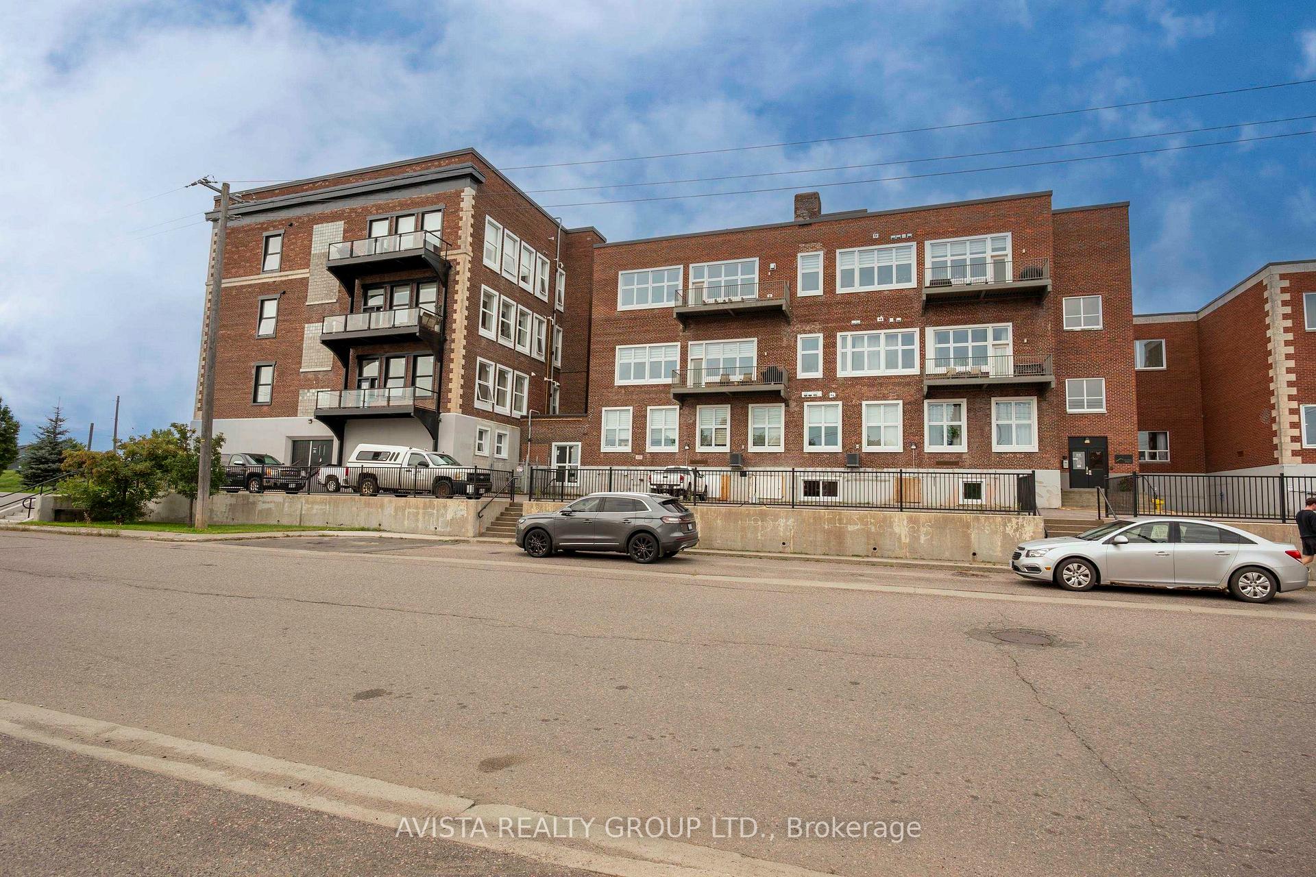 Photo 3 of 96 High St North Suite 2413 N, Thunder Bay, College Heights — HOMEH