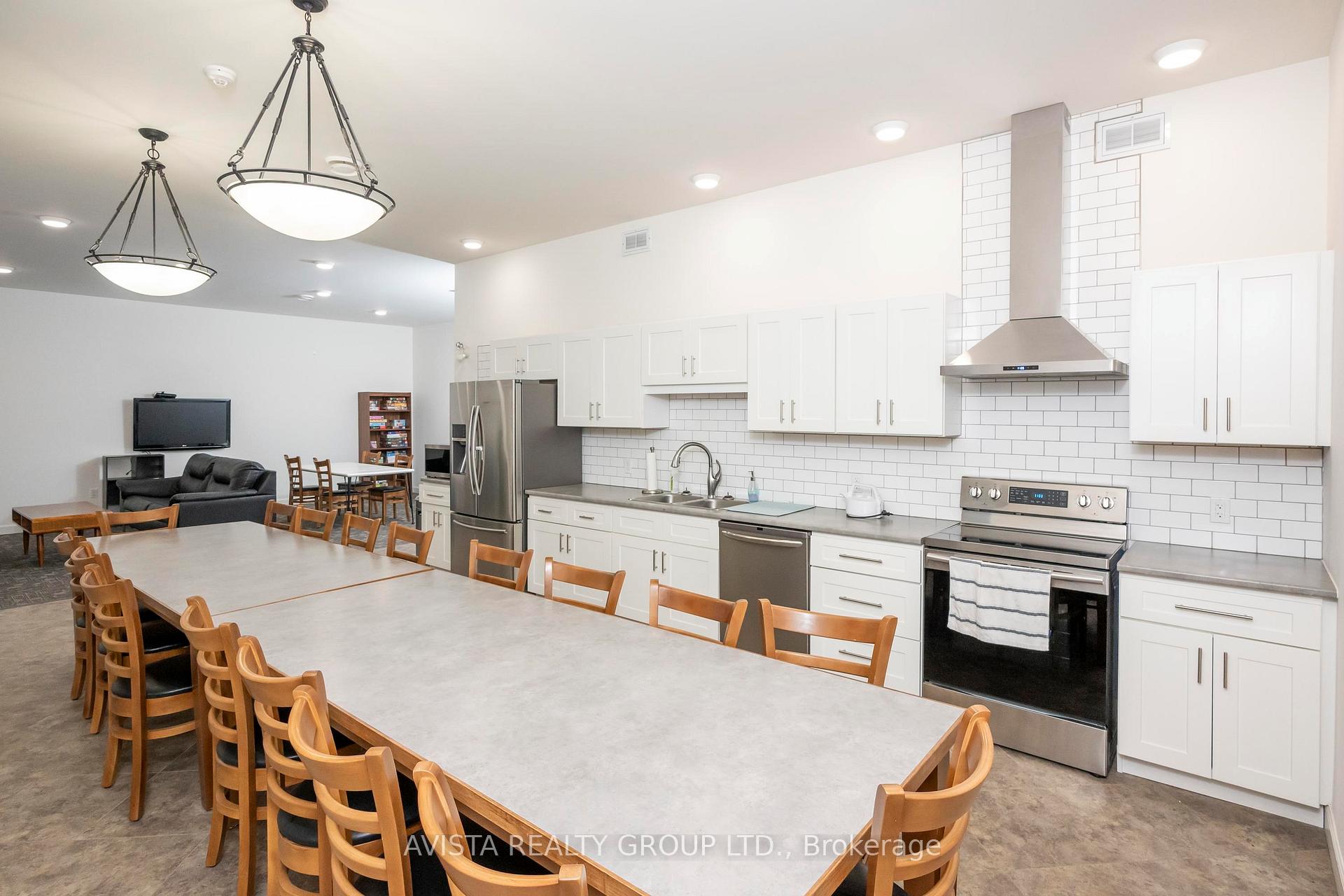Photo 32 of 96 High St North Suite 2413 N, Thunder Bay, College Heights — HOMEH