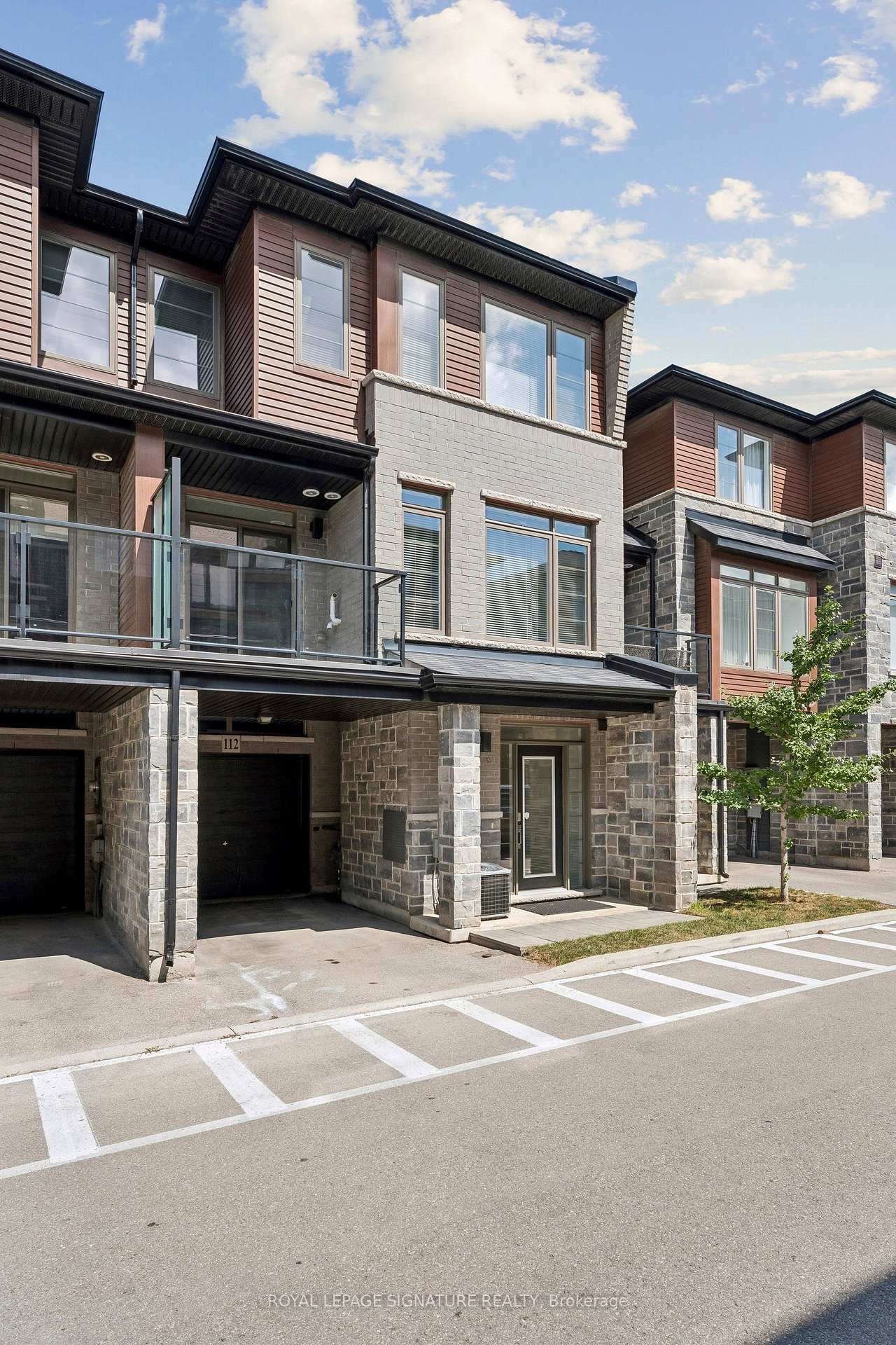 Photo 2 of Unit 112, 30 Times Square Boulevard, Hamilton, Stoney Creek Mountain — HOMEH