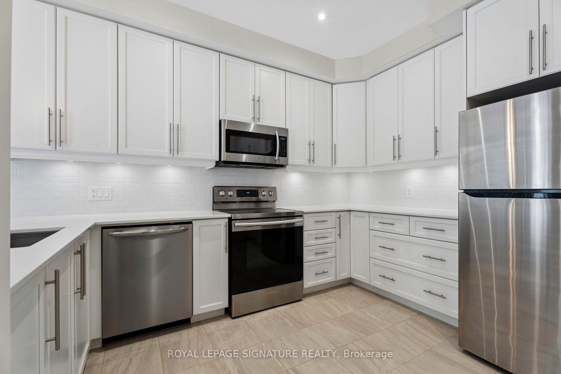 Photo 12 of Unit 112, 30 Times Square Boulevard, Hamilton, Stoney Creek Mountain — HOMEH