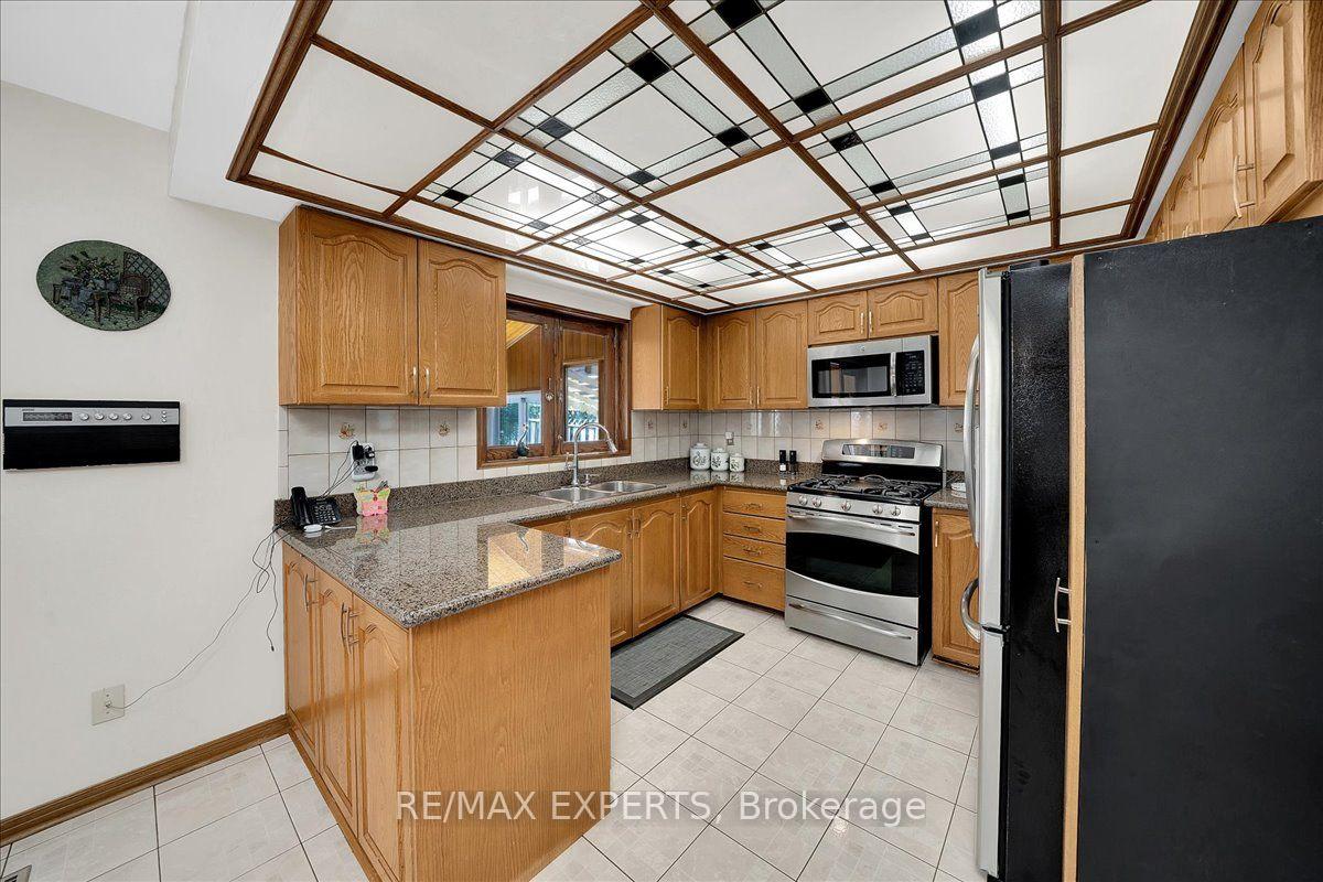 Photo 14 of 5 Jordana Drive, Markham, Middlefield — HOMEH