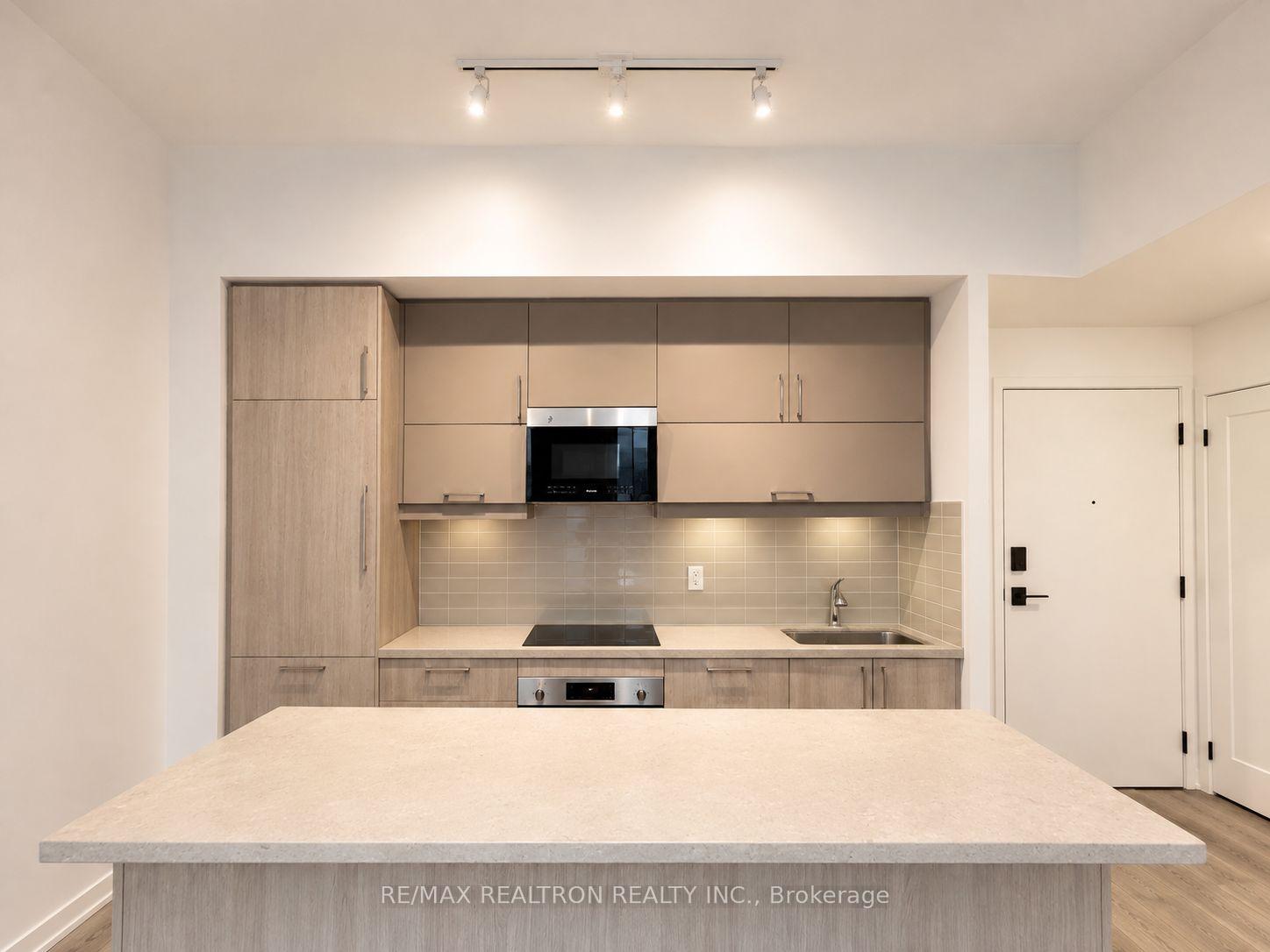 Photo 5 of Unit 1036, 8119 Birchmount Road, Markham, Unionville — HOMEH