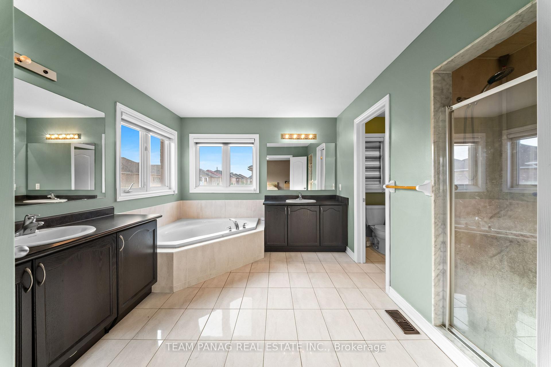 Photo 26 of 91 Campwood Crescent, Brampton, Bram East — HOMEH