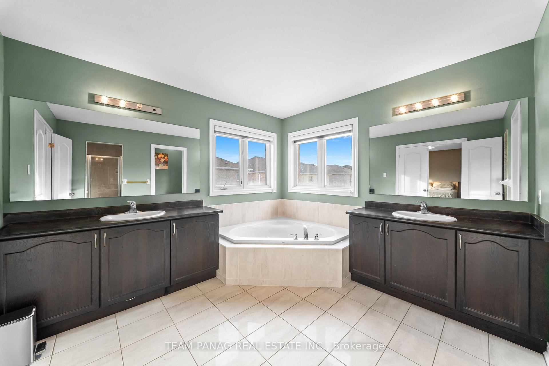 Photo 27 of 91 Campwood Crescent, Brampton, Bram East — HOMEH