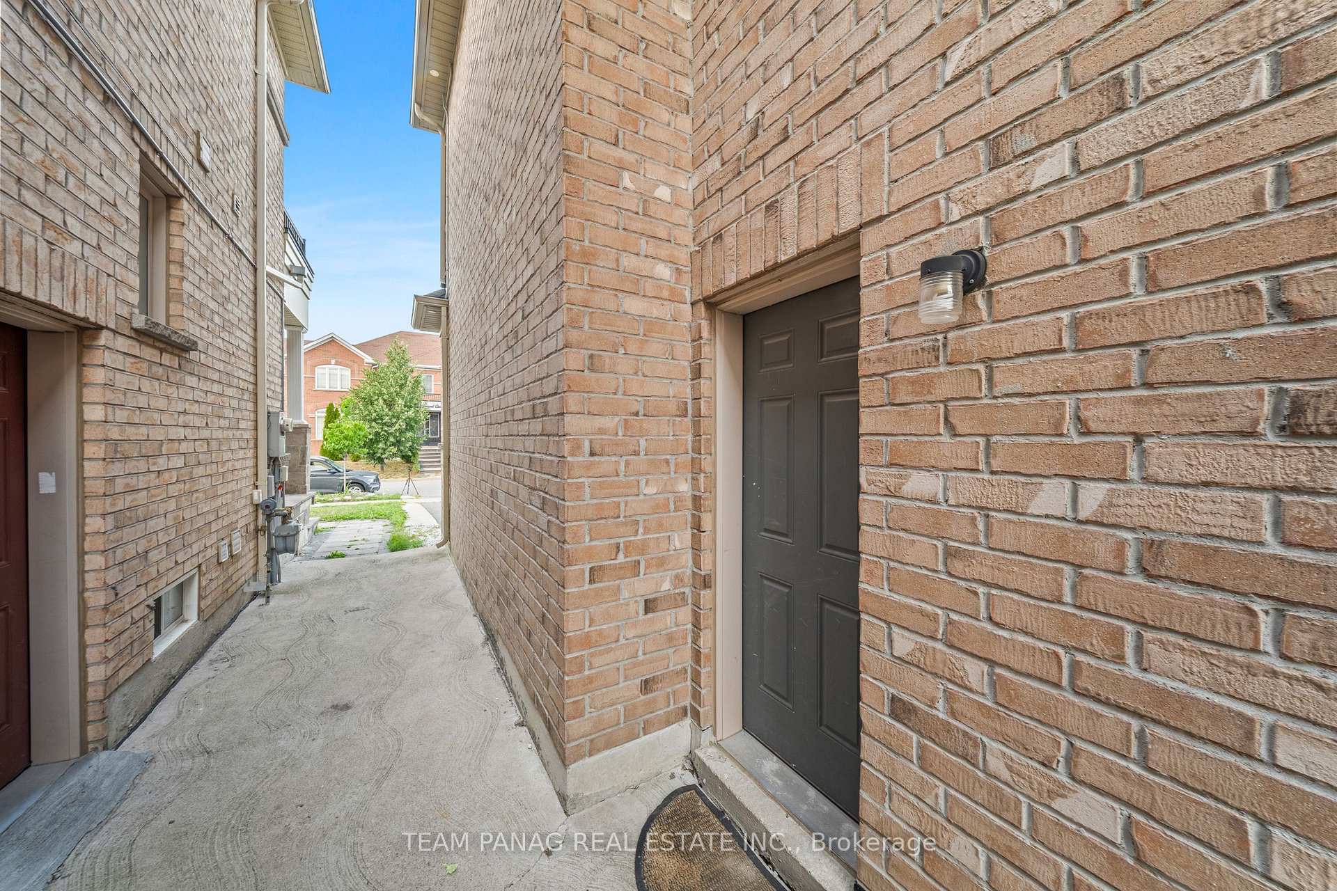 Photo 35 of 91 Campwood Crescent, Brampton, Bram East — HOMEH
