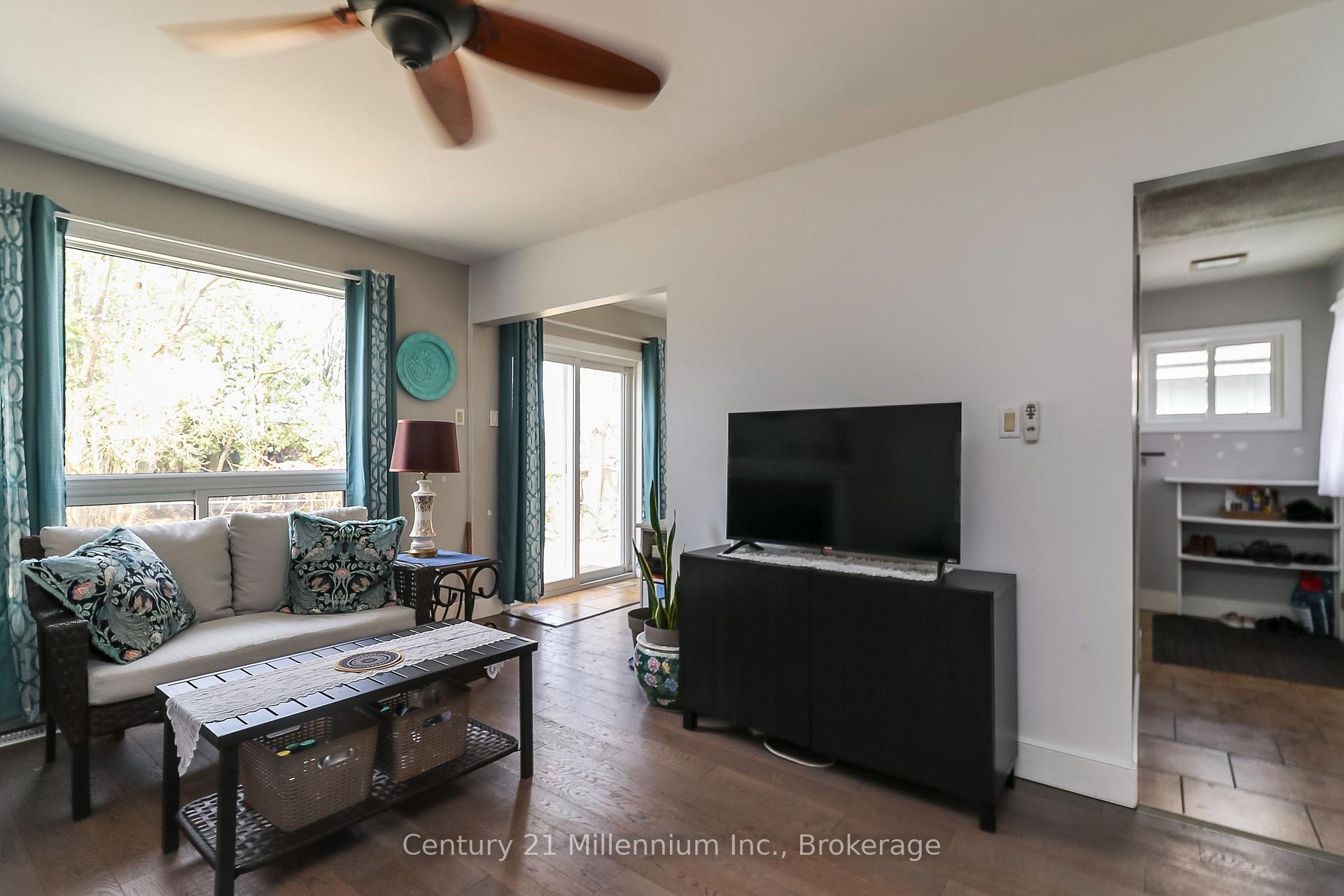 Photo 11 of 756 Quebec Street, Midland — HOMEH