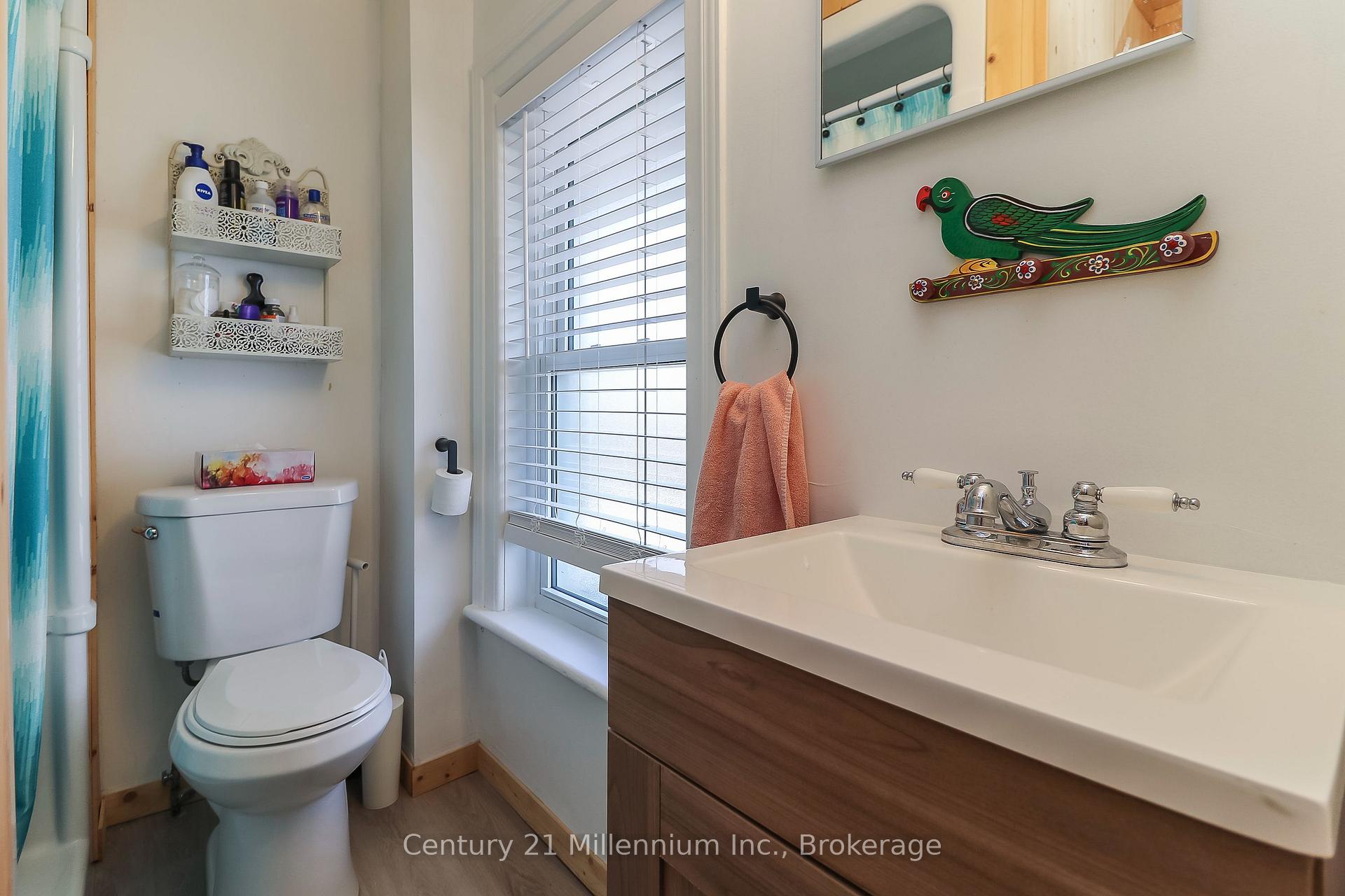 Photo 16 of 756 Quebec Street, Midland — HOMEH