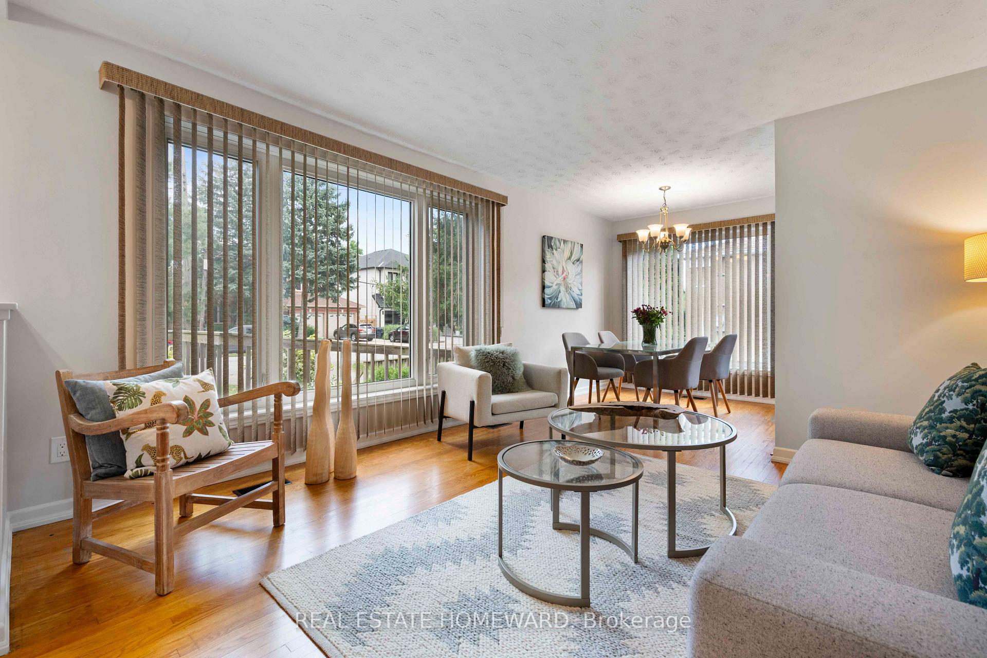 Photo 3 of 118 Zaph Avenue, Scarborough, Highland Creek — HOMEH