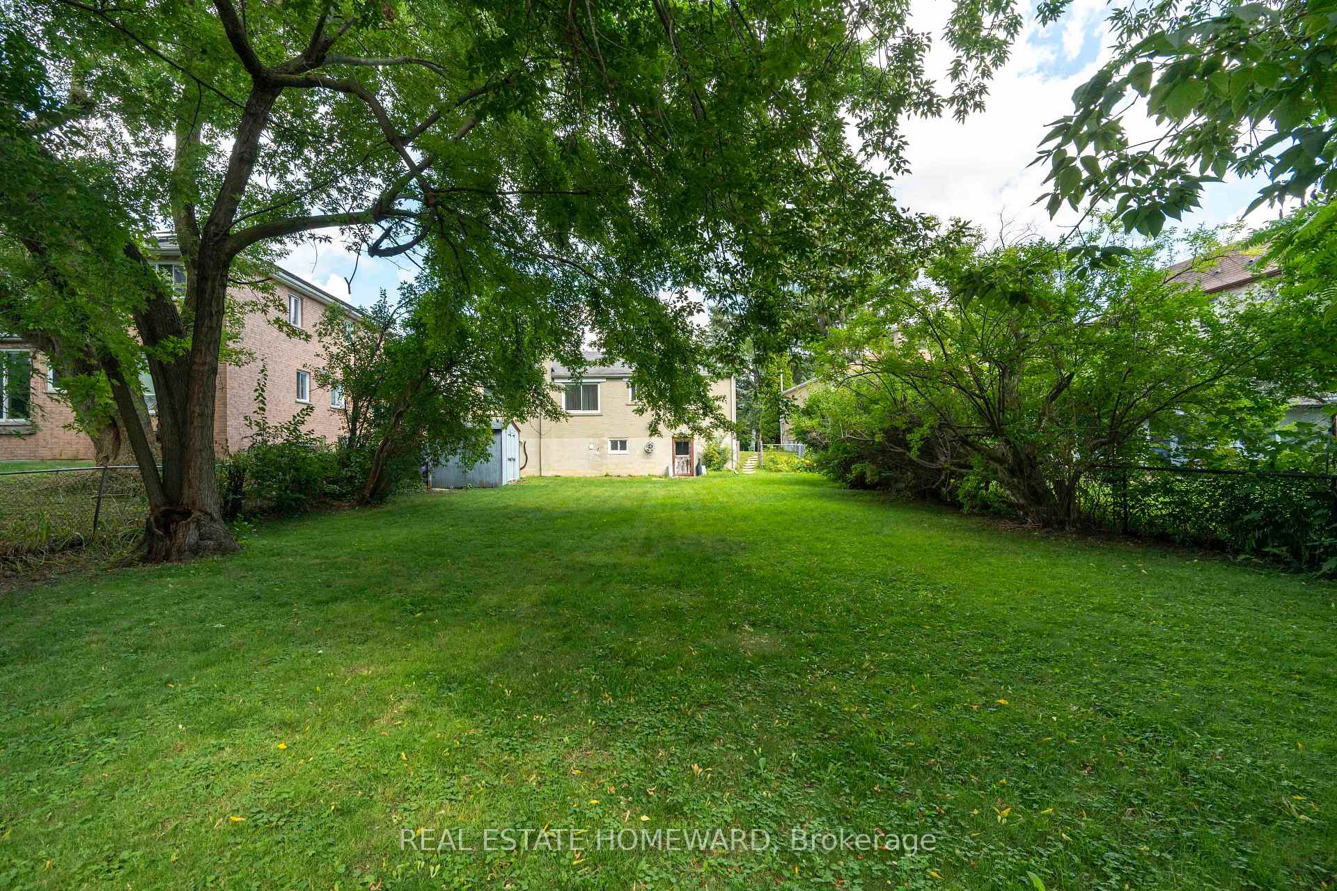 Photo 36 of 118 Zaph Avenue, Scarborough, Highland Creek — HOMEH
