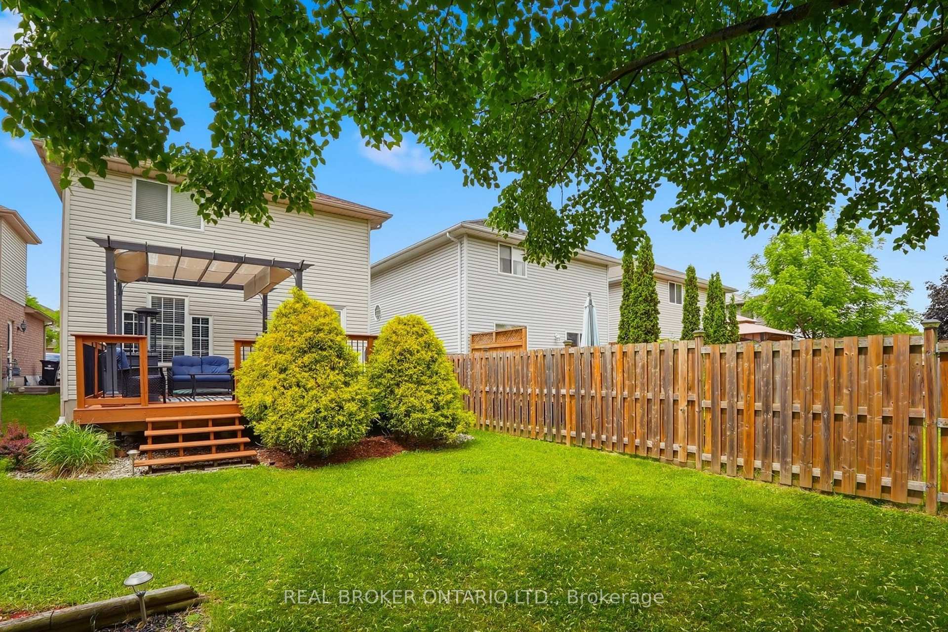 Photo 33 of 326 Rosette Drive, Waterloo, Lexington — HOMEH