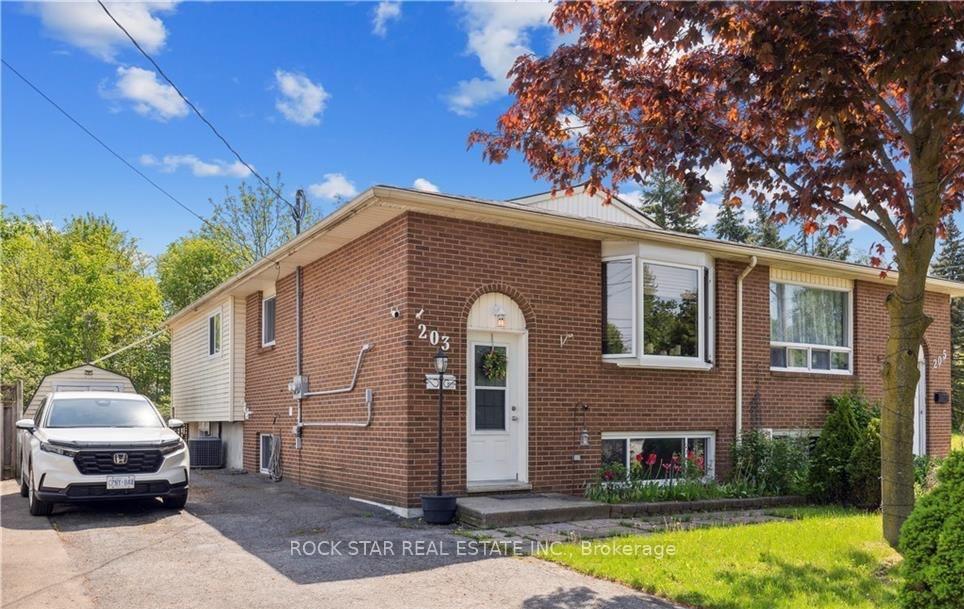 Photo 1 of Unit Upper, 203 Commercial Street, Welland, Lincoln/Crowland — HOMEH