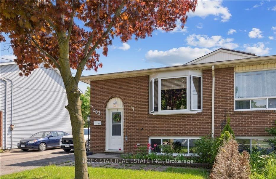 Photo 2 of Unit Upper, 203 Commercial Street, Welland, Lincoln/Crowland — HOMEH